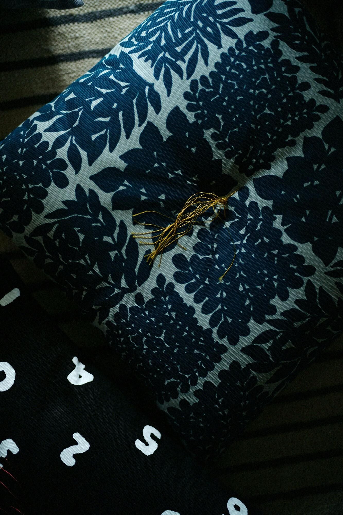 Sou ・ Sou Kyoto Cushion (N ° 8 Canvas) / Hanichimatsu (Hanichimatsu) [※ Livraison d'environ 3 semaines]