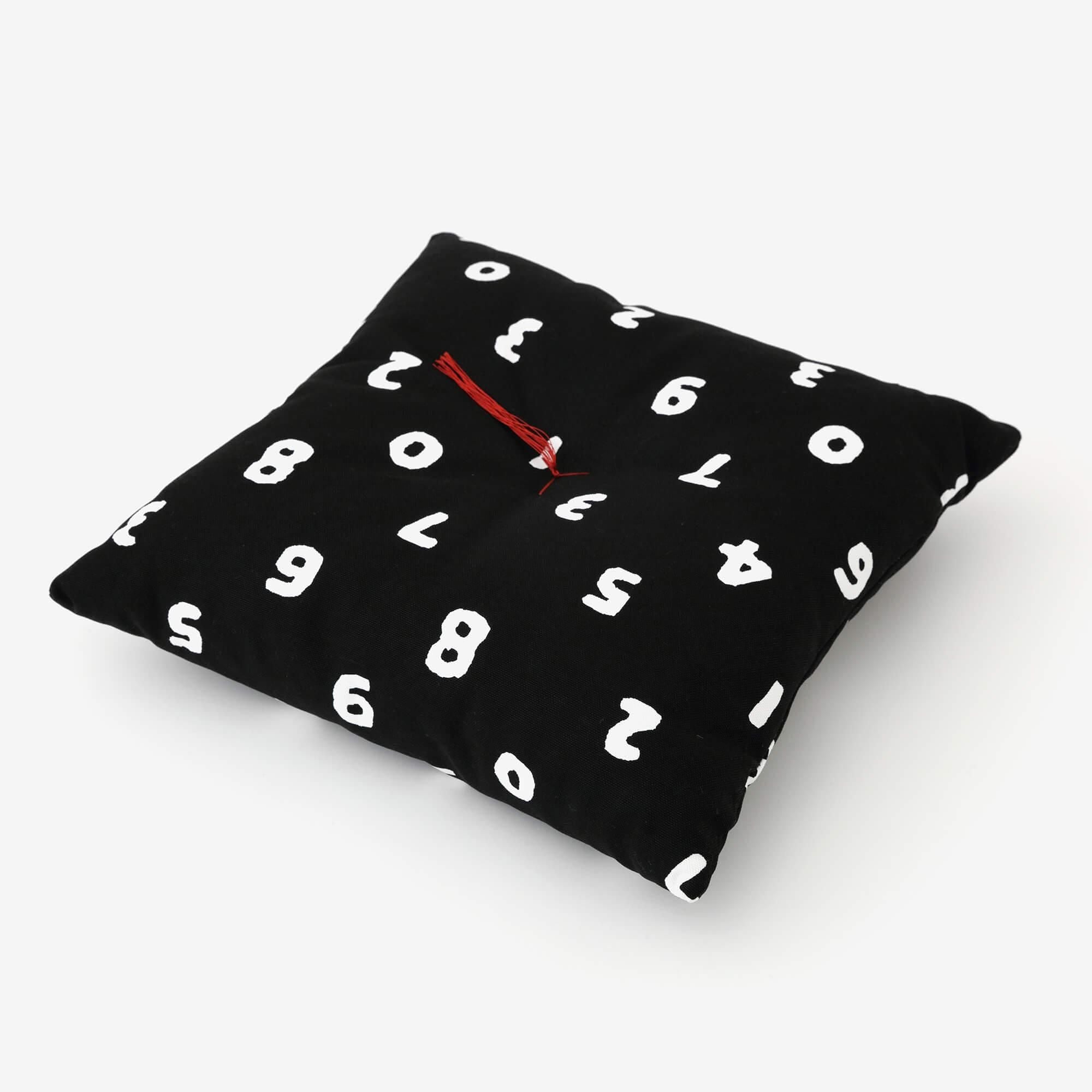 SOU・SOUKyoto Cushion（No.8 Canvas）／SO-SU-U Medium wet feather color (NuBaiiro) [※DeliveryApproximately 3 weeks]