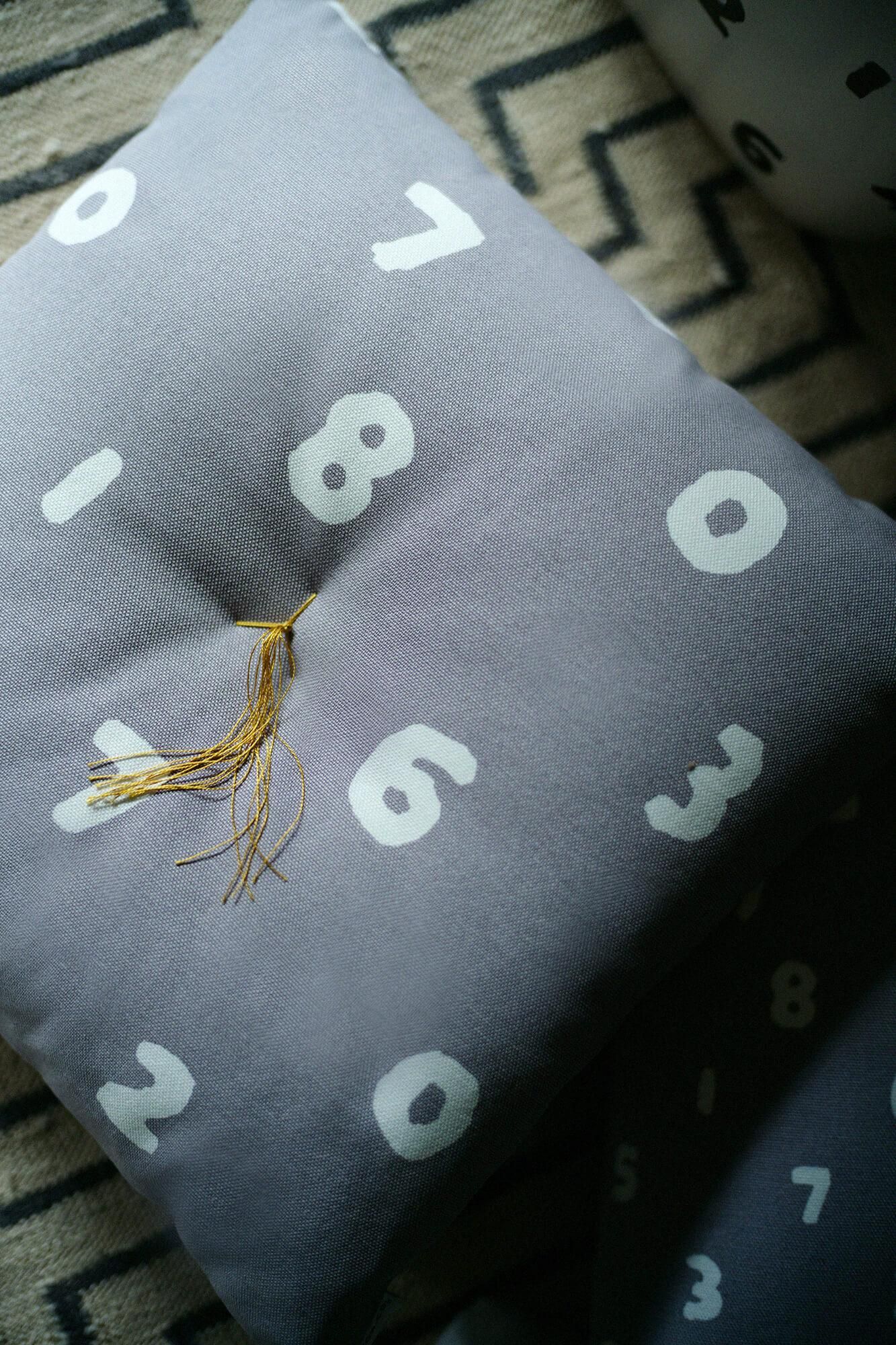 SOU・SOU교토방석（8호 캔버스）／SO-SU-U 크기가 큰 연한 회색(Usuzumiiro) [※ 약 3 주 동안의 배달]