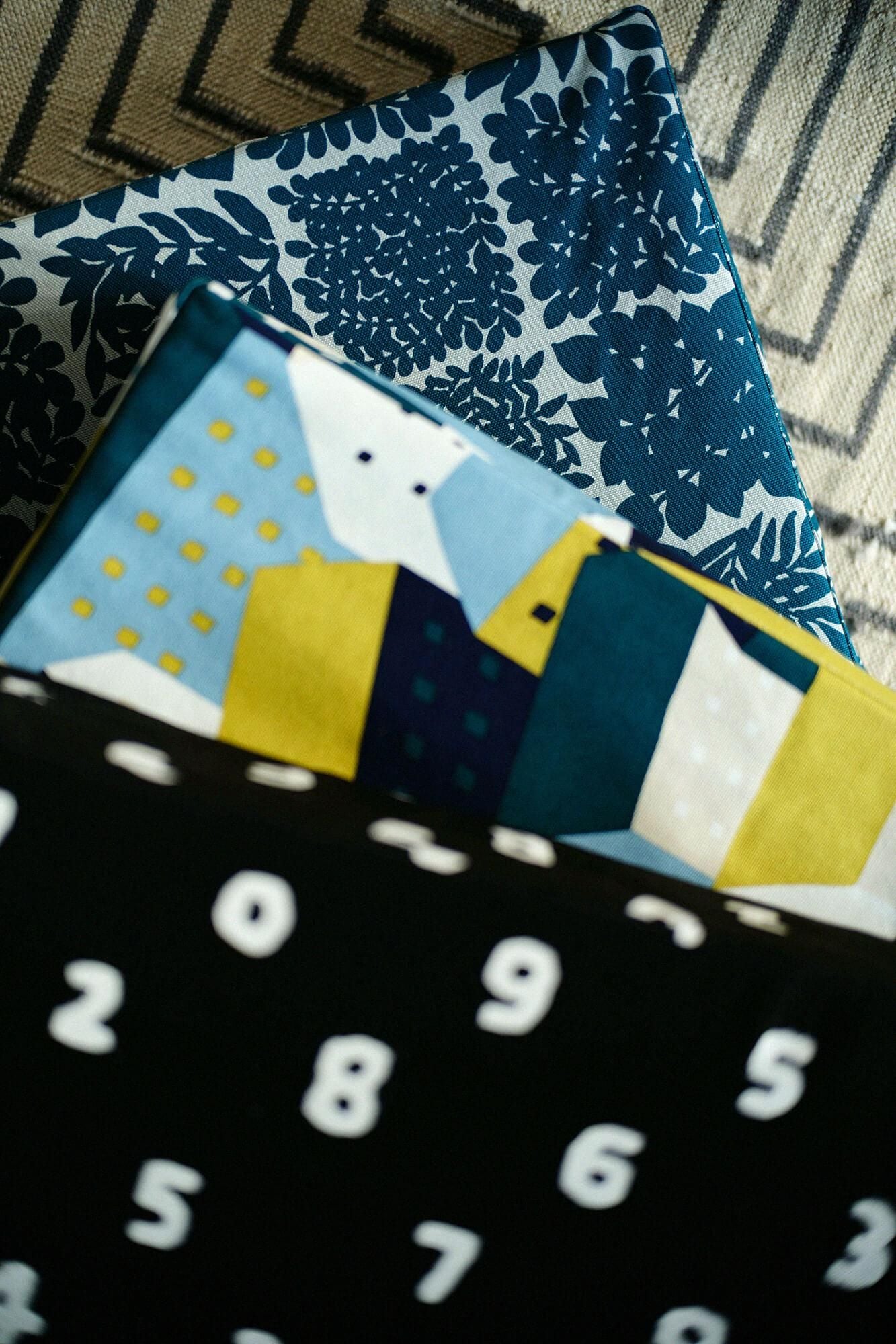 Box Cushion／Hanaichimatsu(Hanaichimatsu) [※DeliveryApproximately 3 weeks]