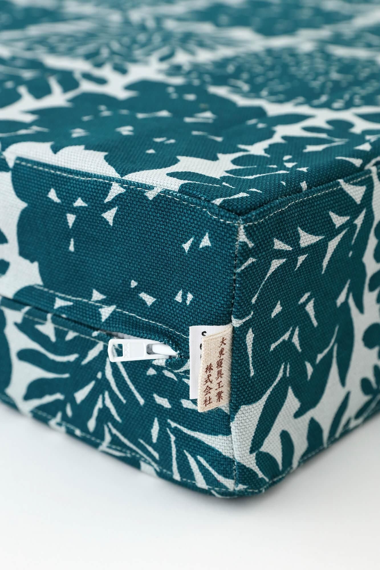 Box Cushion／Hanaichimatsu(Hanaichimatsu) [※DeliveryApproximately 3 weeks]