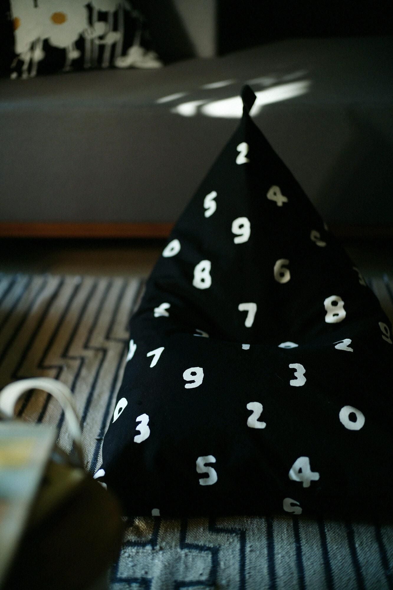 Chaise de coussin / So-Su-u grande couleur de plumes humides (couleur nutar) [※ livraison d'environ 3 semaines]