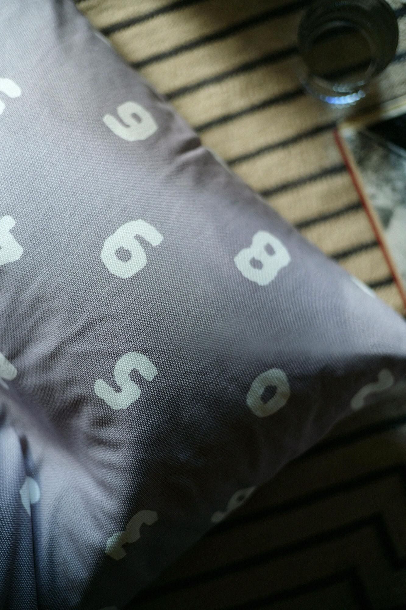 クッション座椅子／SO-SU-U 大 薄墨色（うすずみいろ）【※お届けに約3週間】