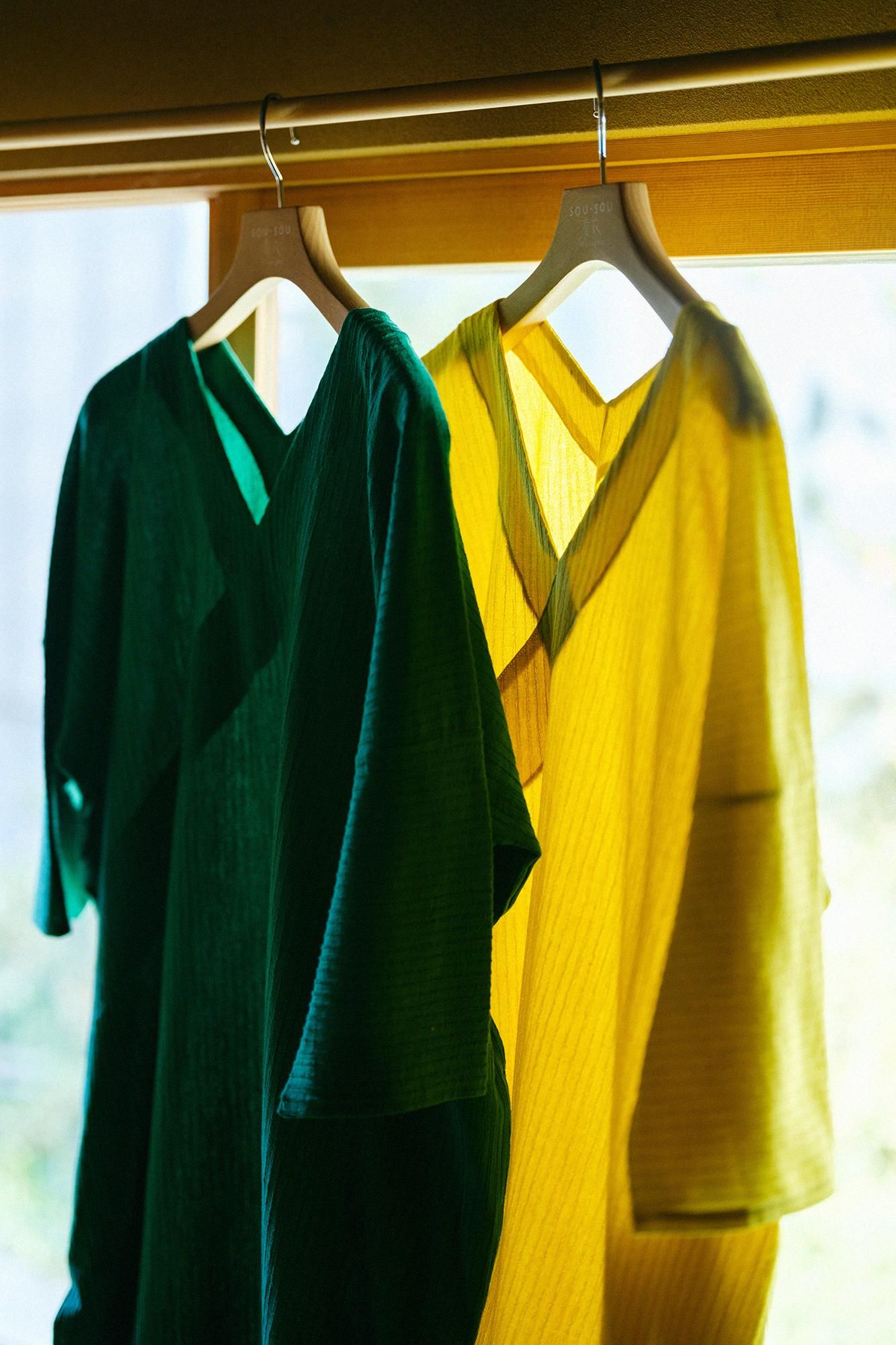 Chizimi Cotton 40/20 Akiha V-neck Rectangular Dress Three-quarter Sleeve / Canary Color