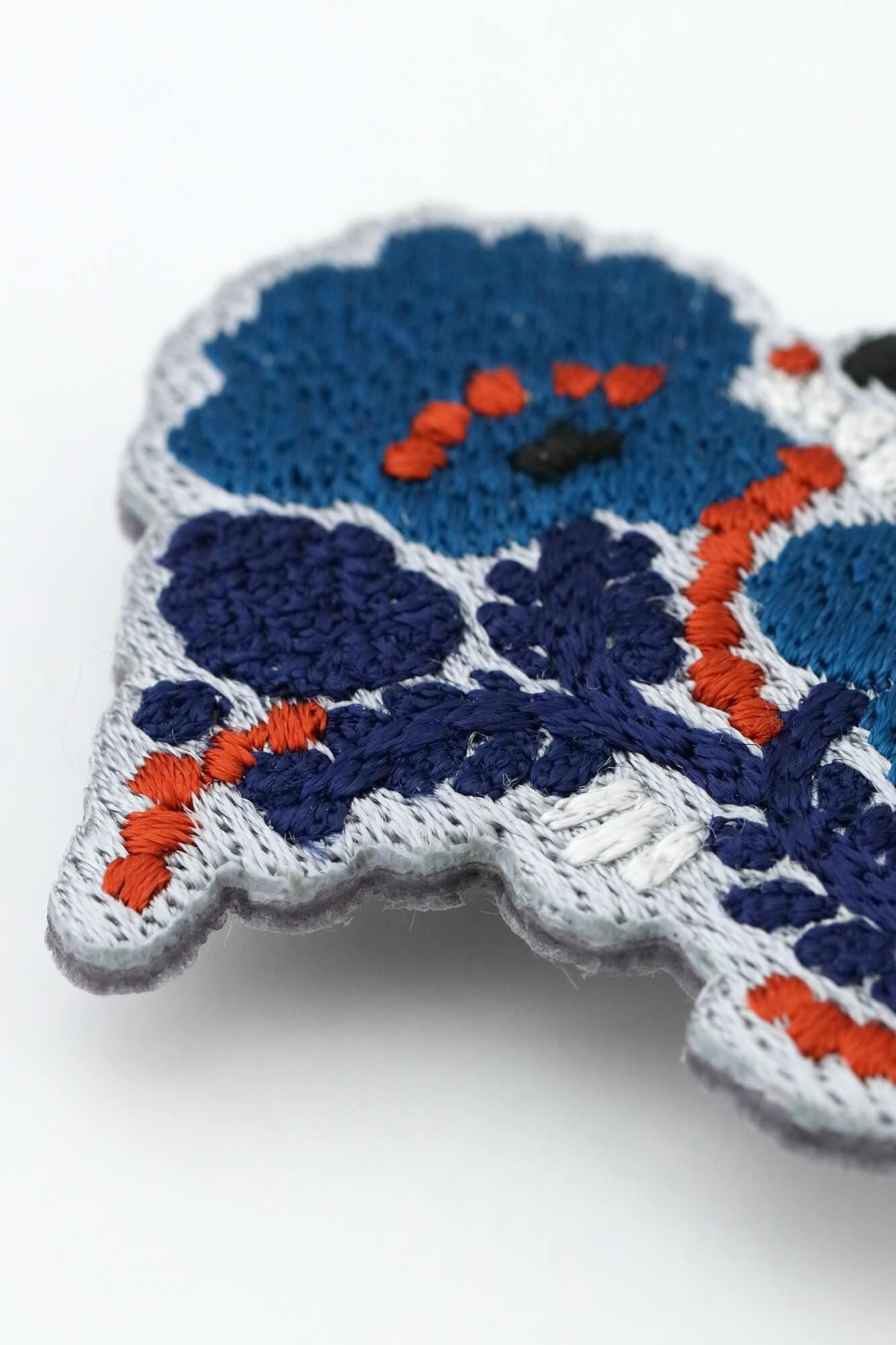 자수 브로치(Shukazari)/정열