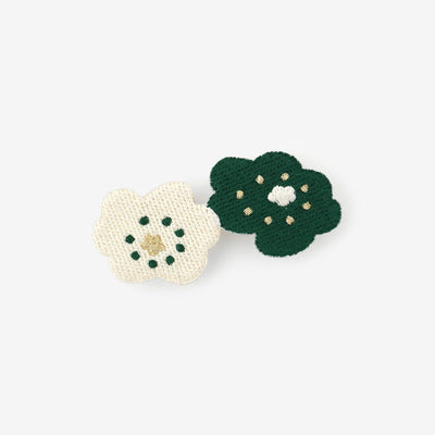 刺繍飾り（ししゅうかざり）／ほほえみ