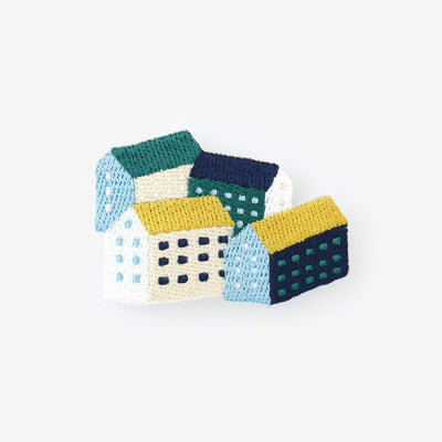 刺繍飾り（ししゅうかざり）／北の国