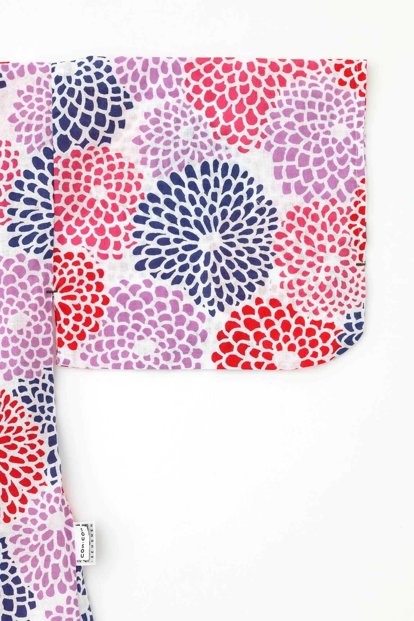 ● Isemomen Cotton Kids Yukata (with Belt) / Chrysanthemum White