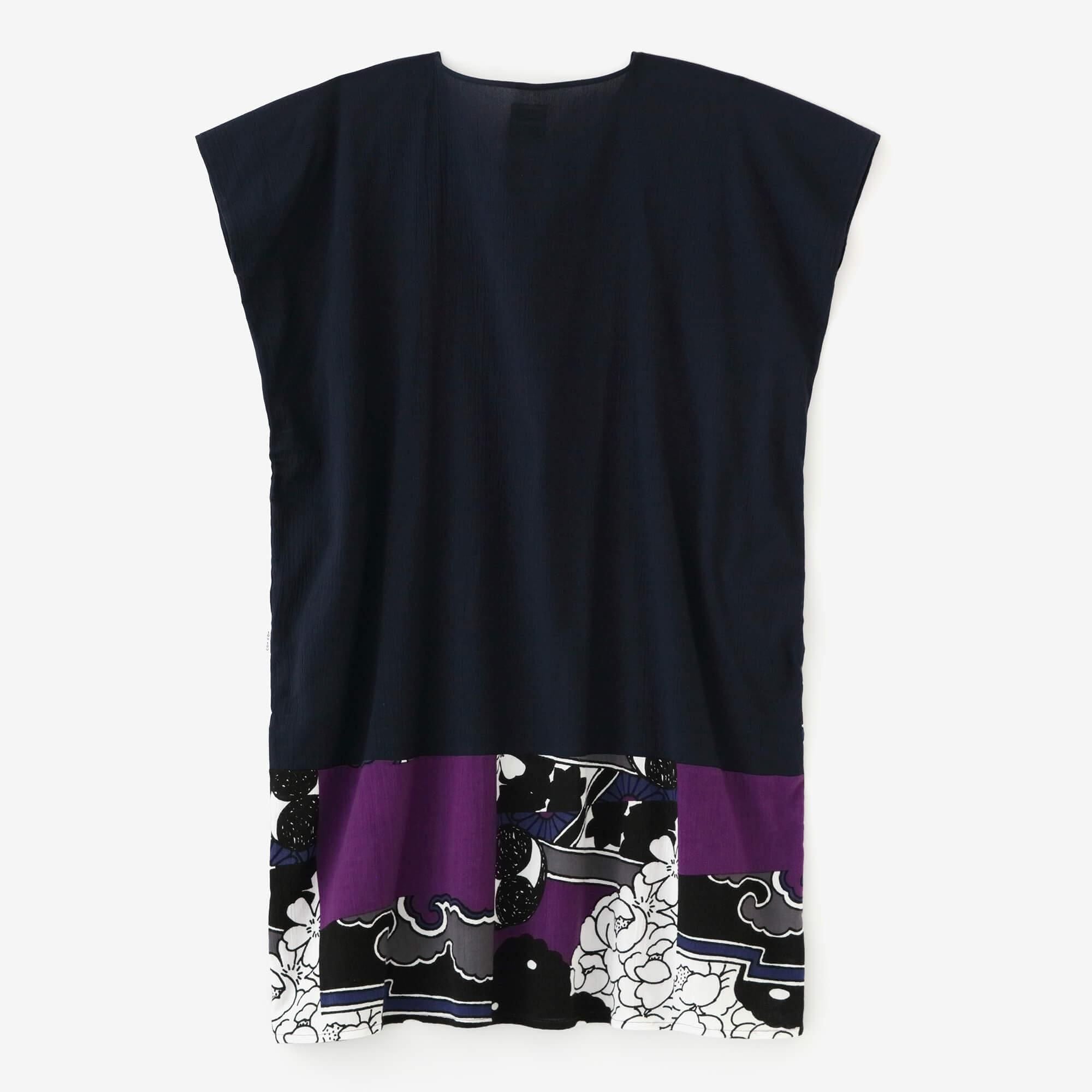 Takashima Chijimi 20/20 Rechteckiges Kleidungsstück (Kumi), Saummuster (Susomonyo) / Dunkelblau (Tomekon) x geneigt (Kabuku)