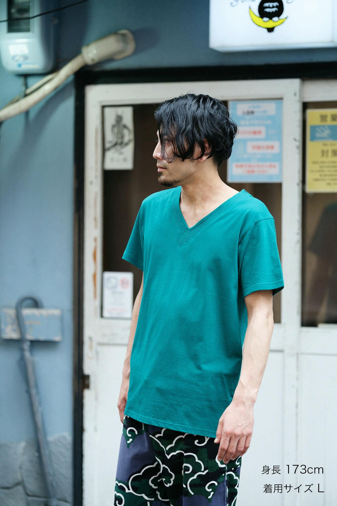 鼎 V領 短袖上衣／常磐綠