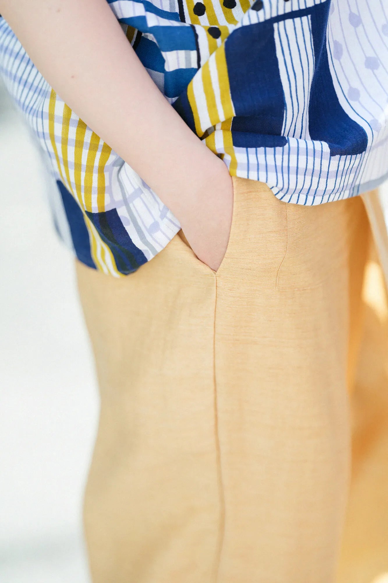 [Versand voraussichtlich um den 21. April] Leinen-Rayon Tsutsushita/Koji-iro