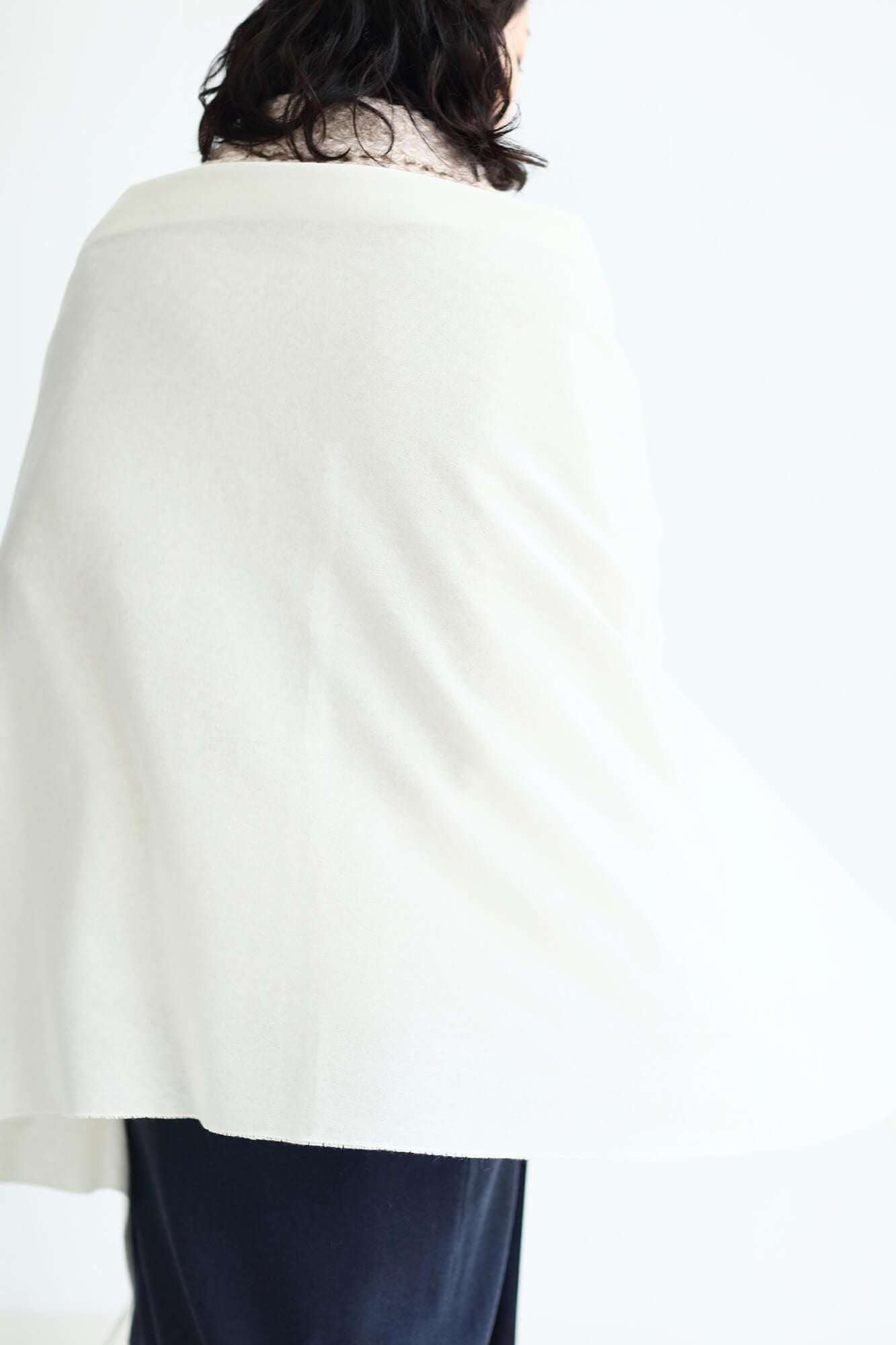 Baby Cash (R) Gauze Stole / Ecru