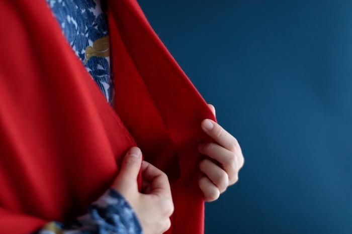 Baby Cash (R) Gauze Stole / Bright Red