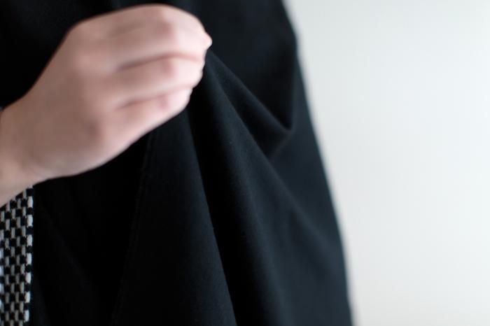 Baby Cash (R) Gauze Stole / Ink Black