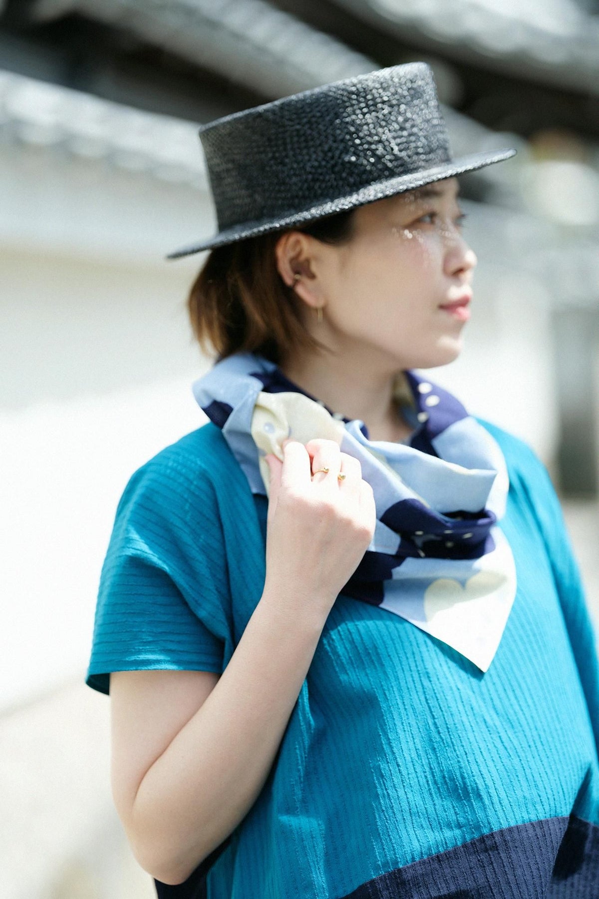 【Ships ard. 6/23】Isemomen Cotton Short Scarf / Smile Light Indigo Blue