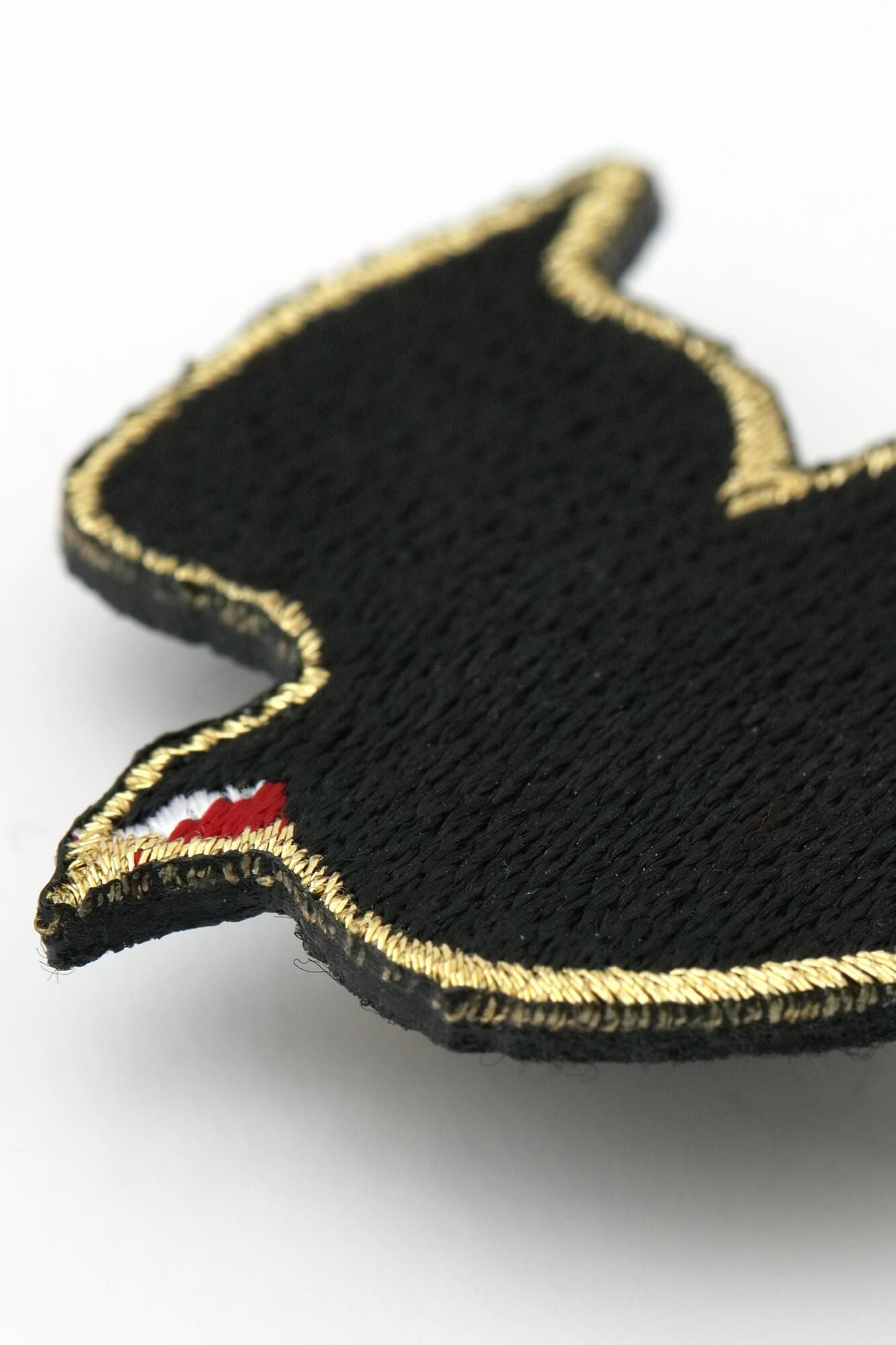 刺繍飾り（ししゅうかざり）／玄鳥至（つばめきたる）