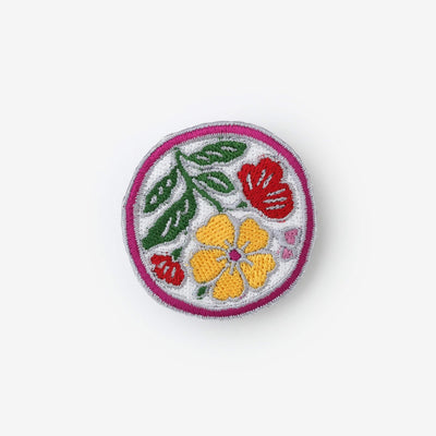 刺繍飾り（ししゅうかざり）／桃山桜（ももやまざくら）