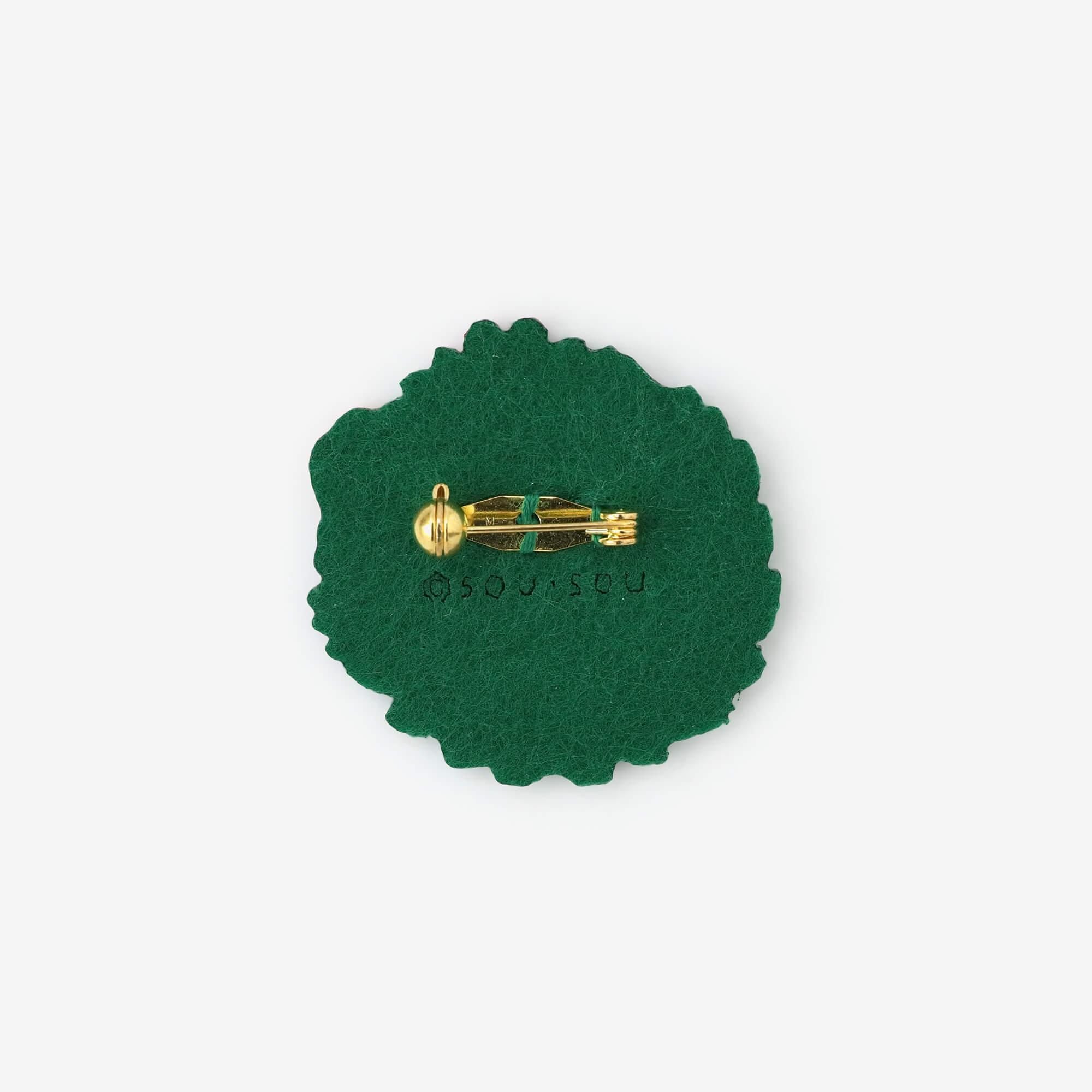 Embroidery Brooch / Botanical Garden