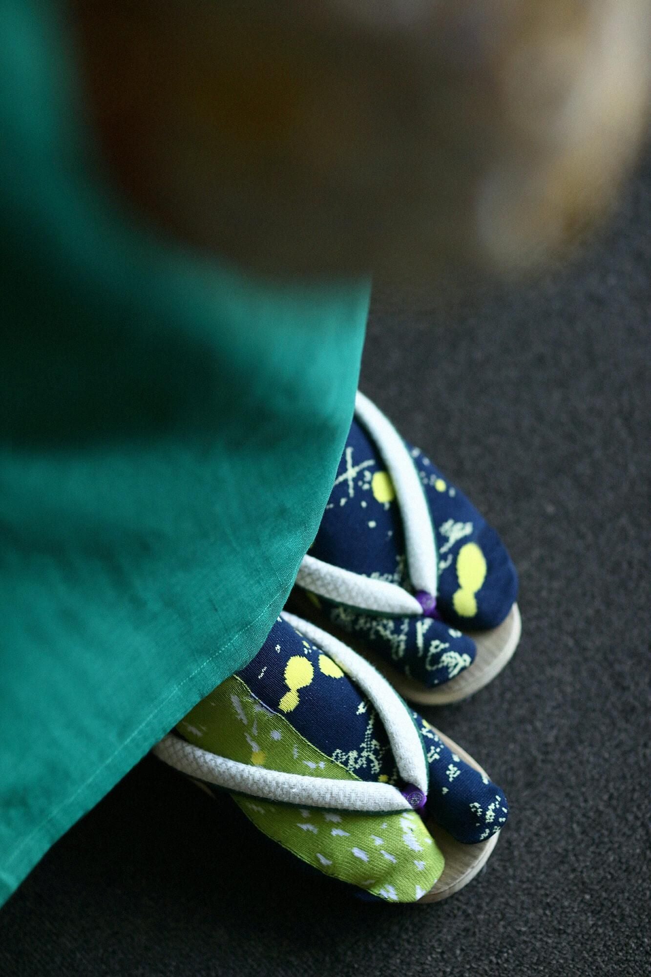 在塔比袜（脚踝的长度）下，腐烂的草（成为萤火虫）[适合男人和女人]