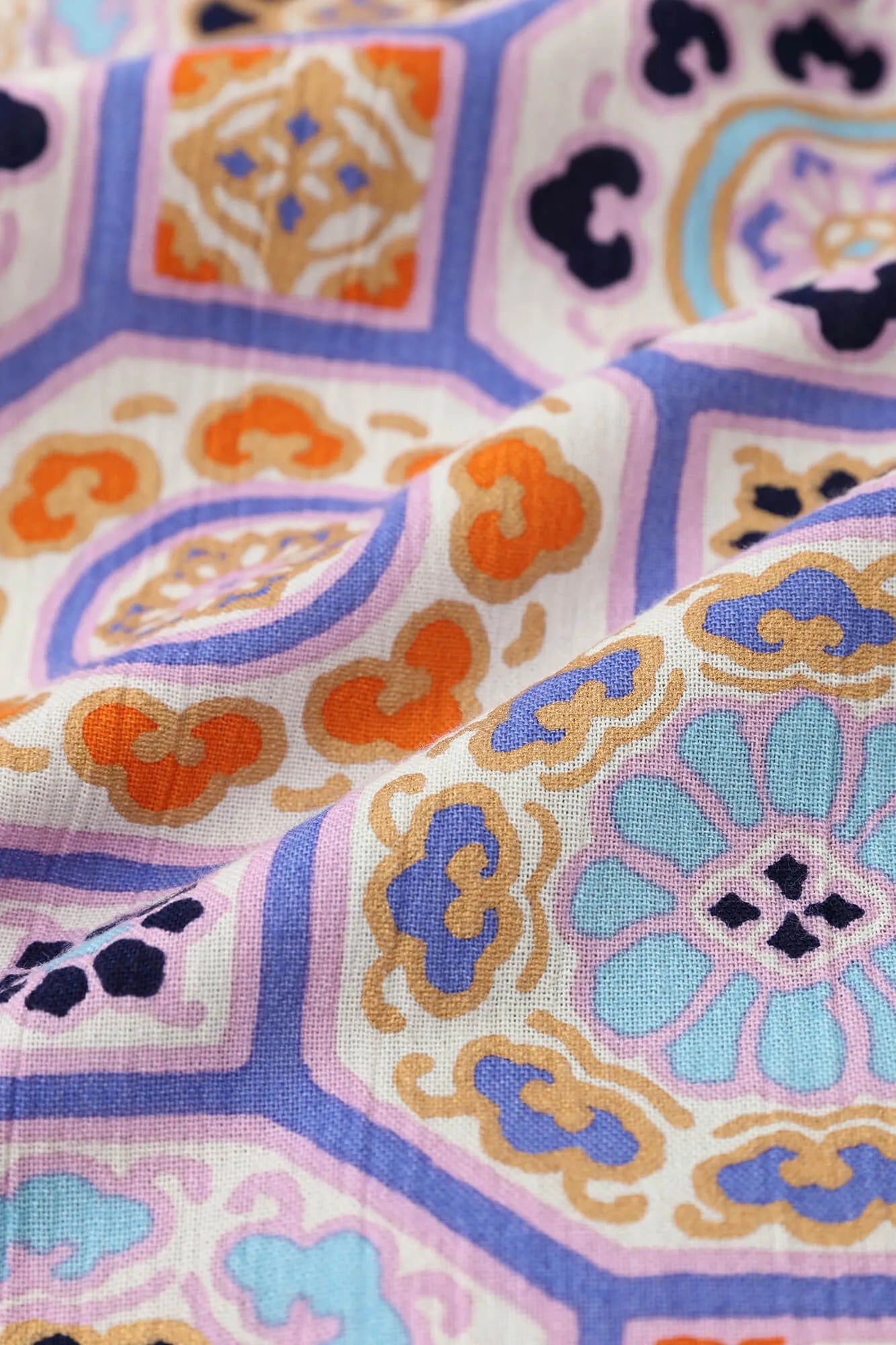 Takahashi Shuku 20/20 <ruby>Enyū<rt>えんゆう</rt></ruby> Vêtement élégant / Magnifique (Karei) Couleur rouge glycine (Benifuji-iro) 