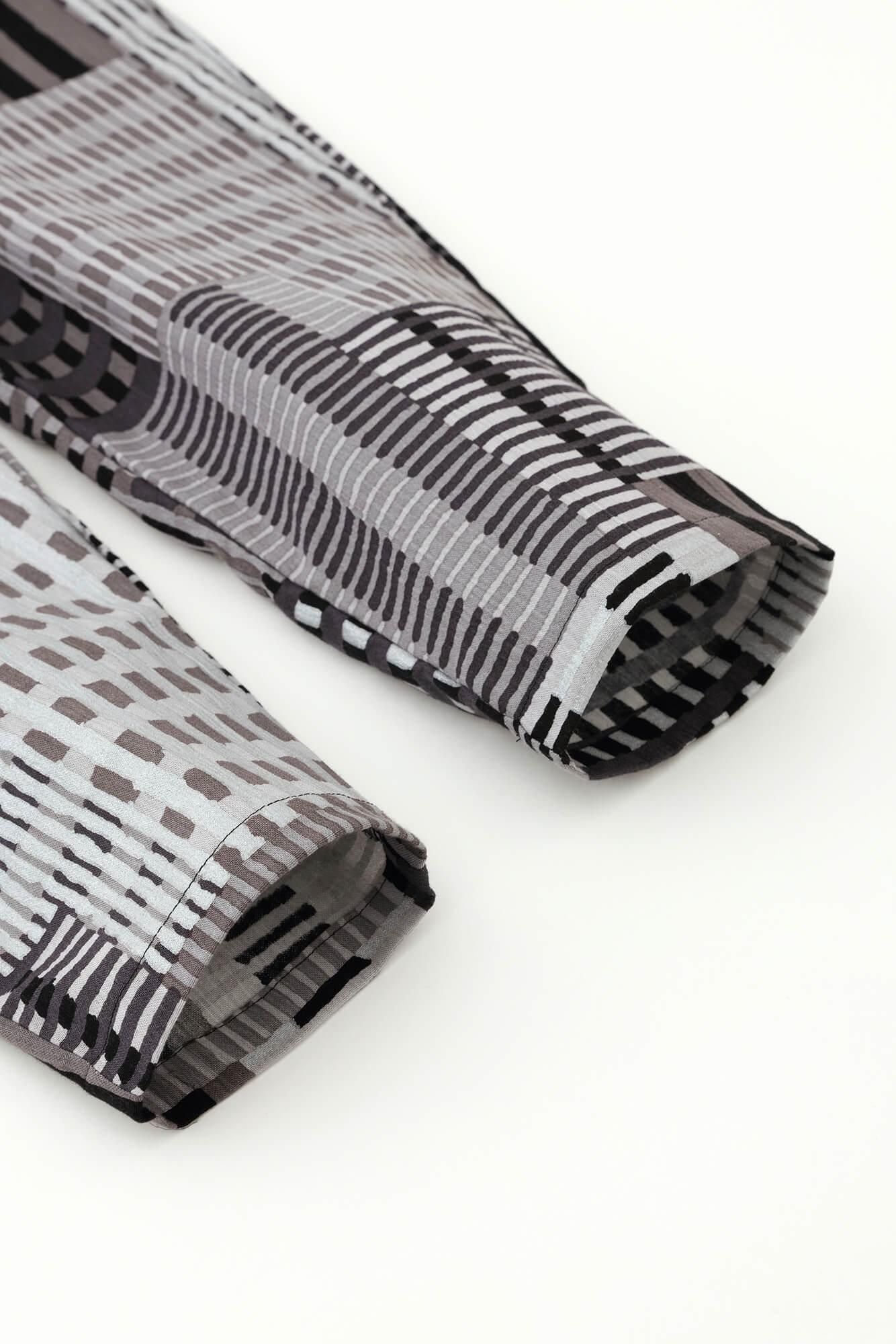 【官網限定】高島縮棉 20/20休閒窄管長褲/摩天大樓