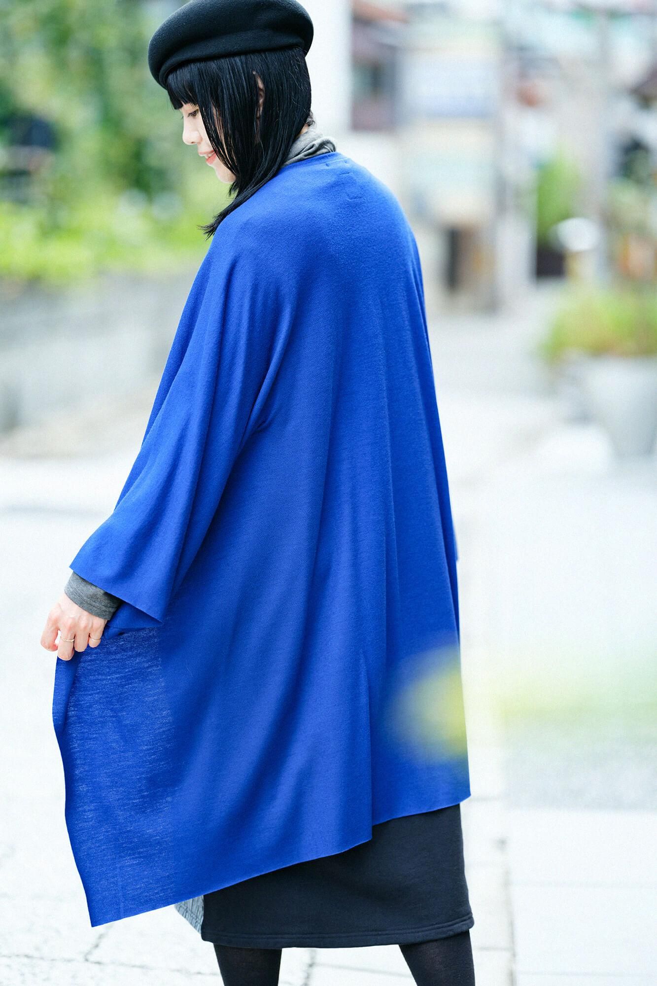 平針織 可洗羊毛 飛鼠袖外披／瑠璃藍色