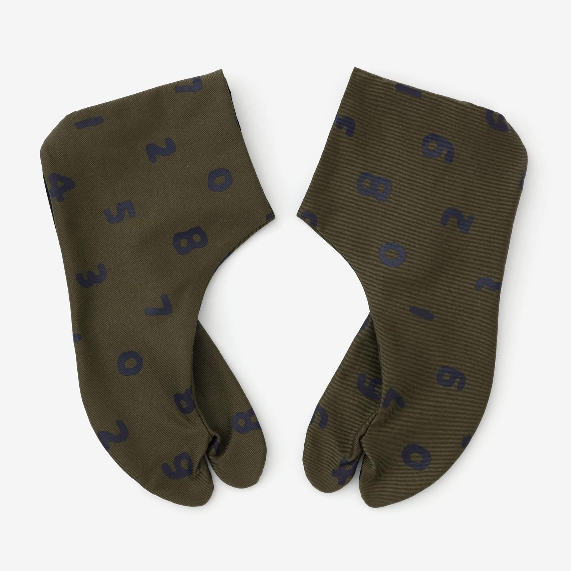 彈性絲光卡其布 室內分趾足袋襪／SO-SU-U十數 棕綠色