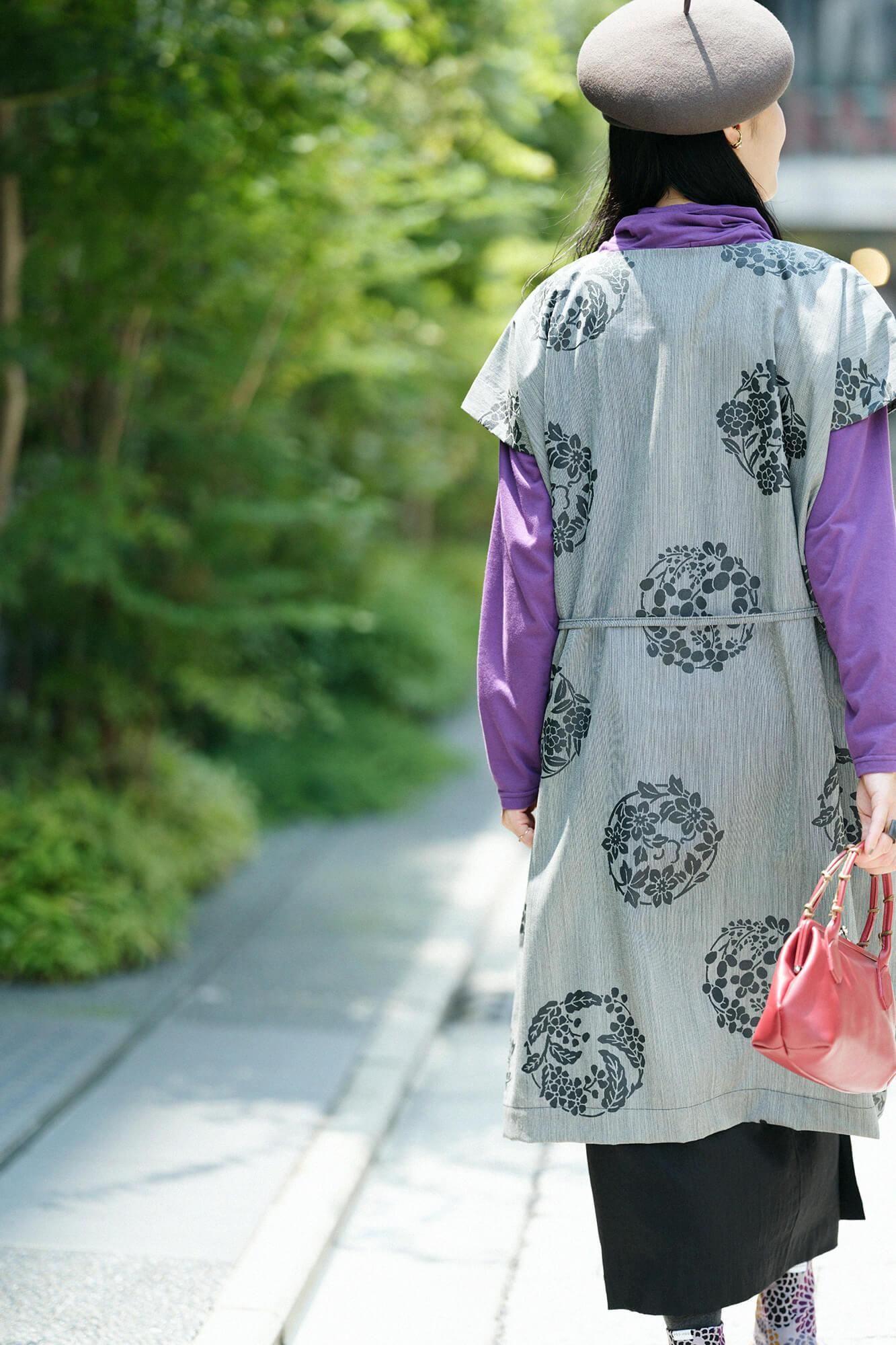 Flyer mit rechteckigem Kammgarn-Roben-/Hanamaru-Muster