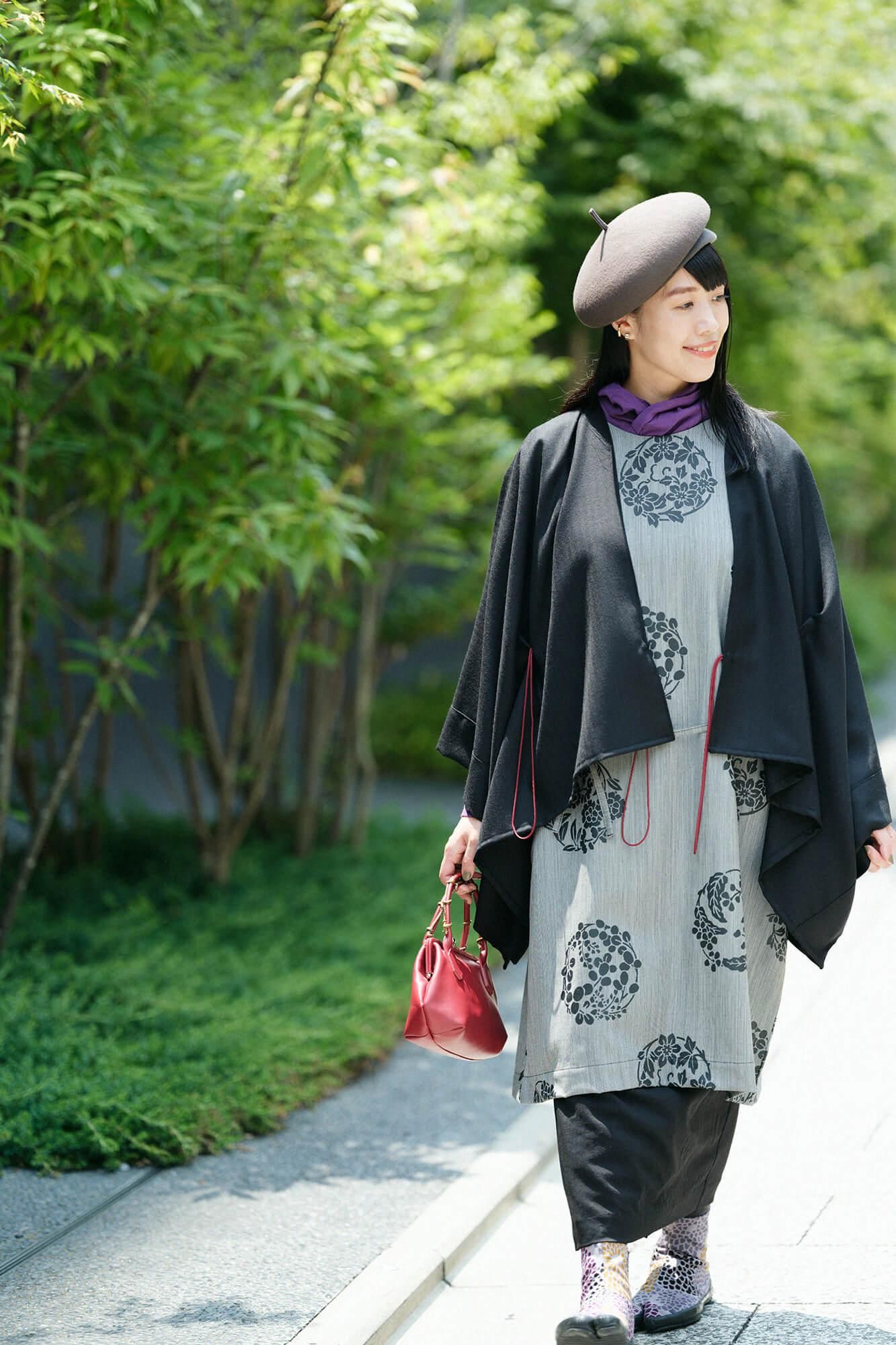 Flyer mit rechteckigem Kammgarn-Roben-/Hanamaru-Muster