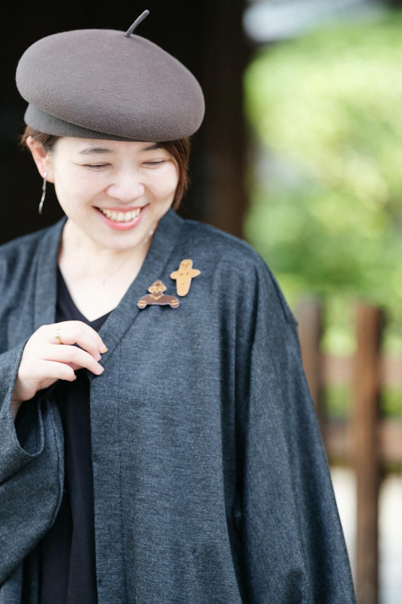 刺繍飾り（ししゅうかざり）／土偶（どぐう） 板状（ばんじょう）