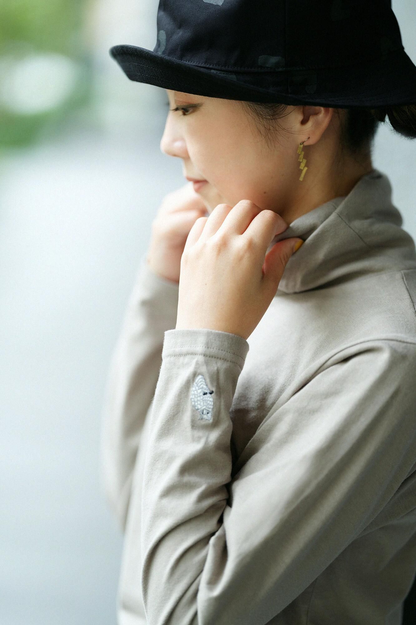 트위스트터틀 L.S/밝은 회색