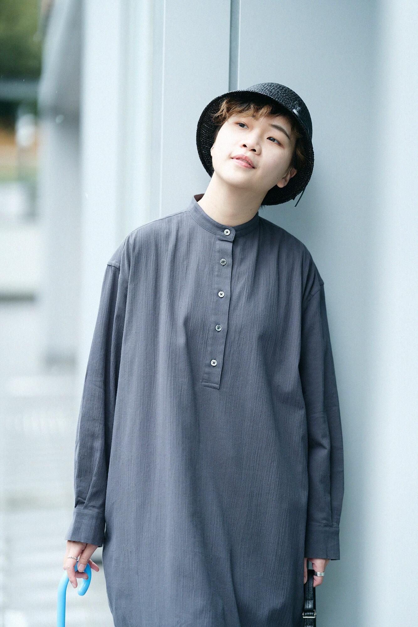 타카시마치지미 20/20 H.N.그란 셔츠 원피스／짙은 회색