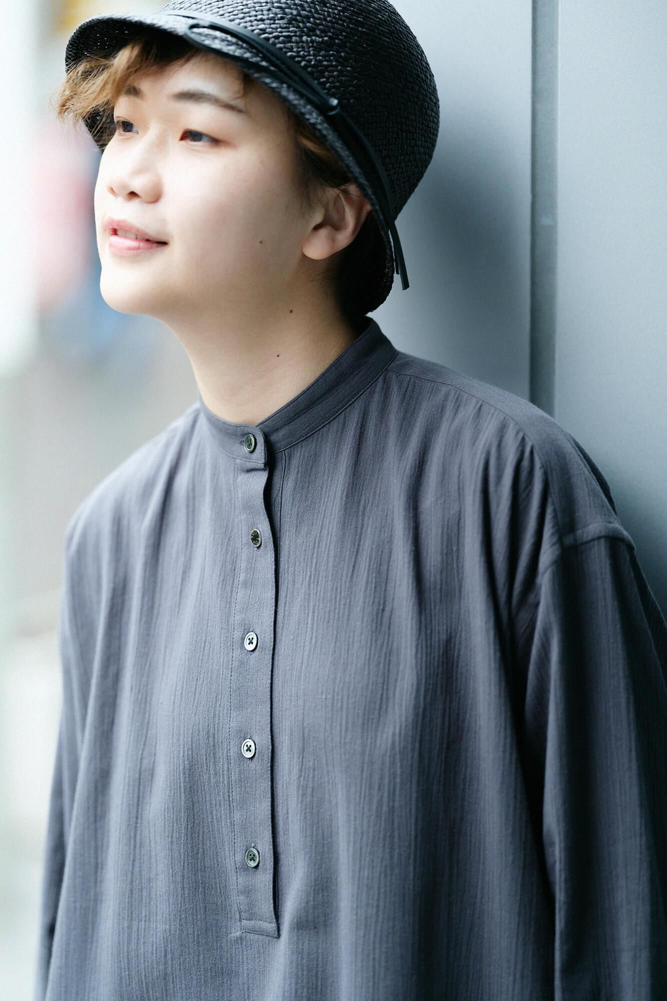 타카시마치지미 20/20 H.N.그란 셔츠 원피스／짙은 회색