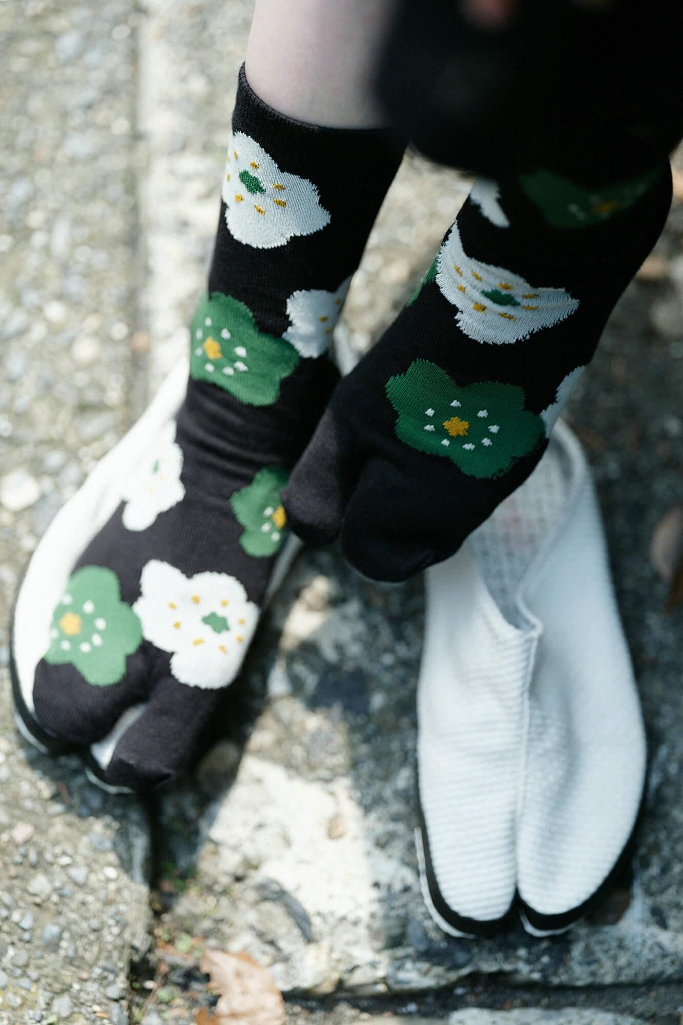 Tabi Socks (Mid-calf)／Smile Black【Women Size Only】