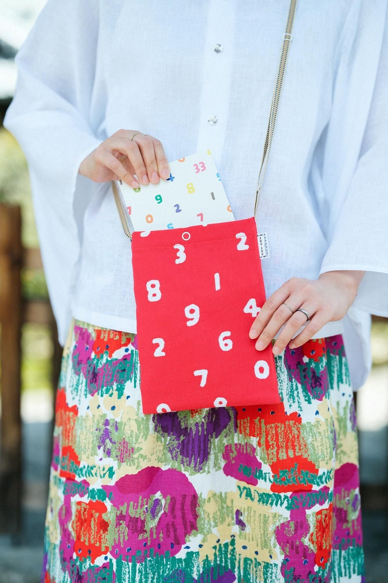 伊勢木棉 御朱印帳斜揹包（Goshing Chobukuro）/SO-SU-U十數 紅色