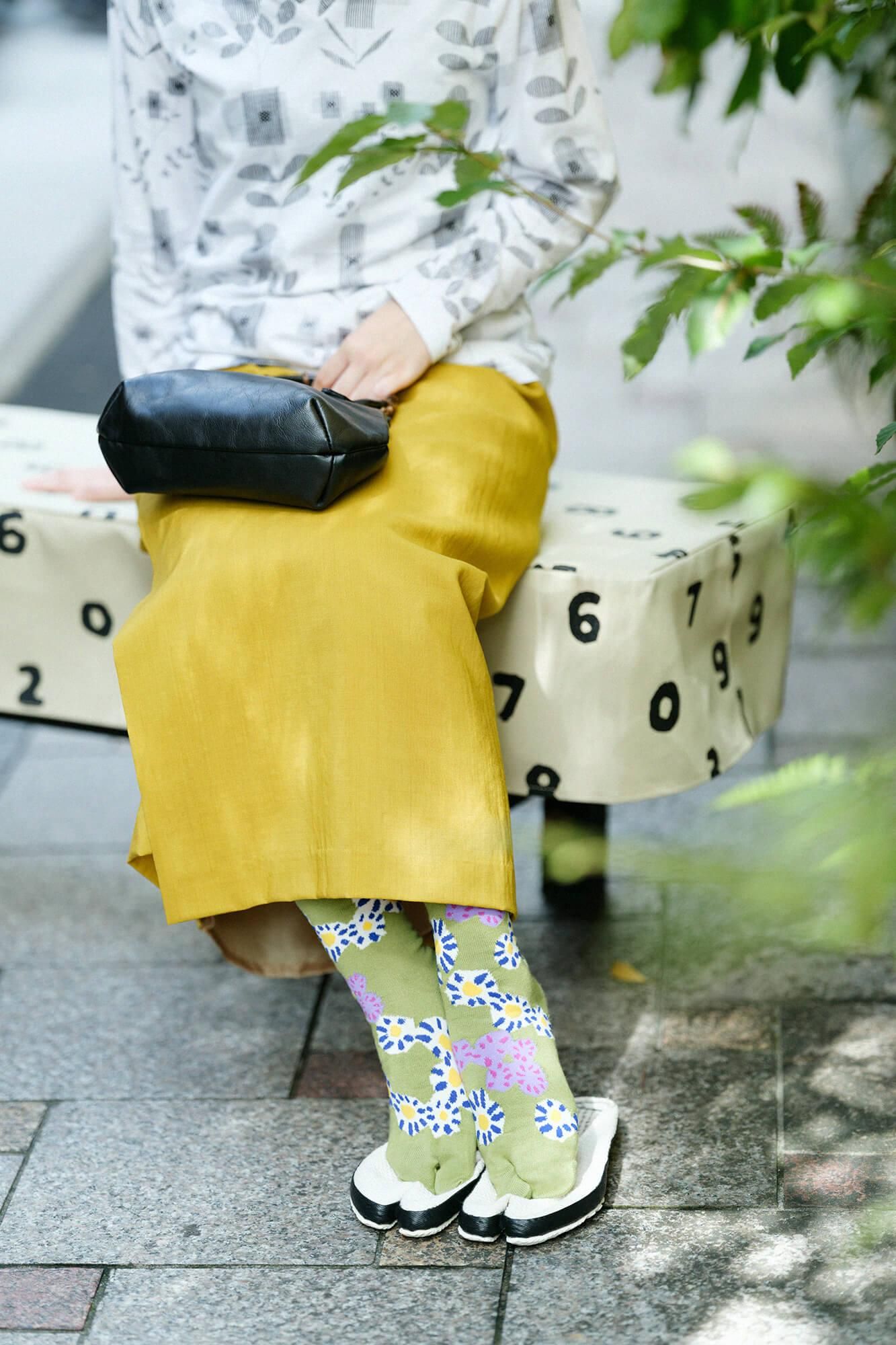 Tabi-Unterseite (normale Länge)/Chrysanthemenblüte (Kikunohanahiraku) [für Männer und Frauen]