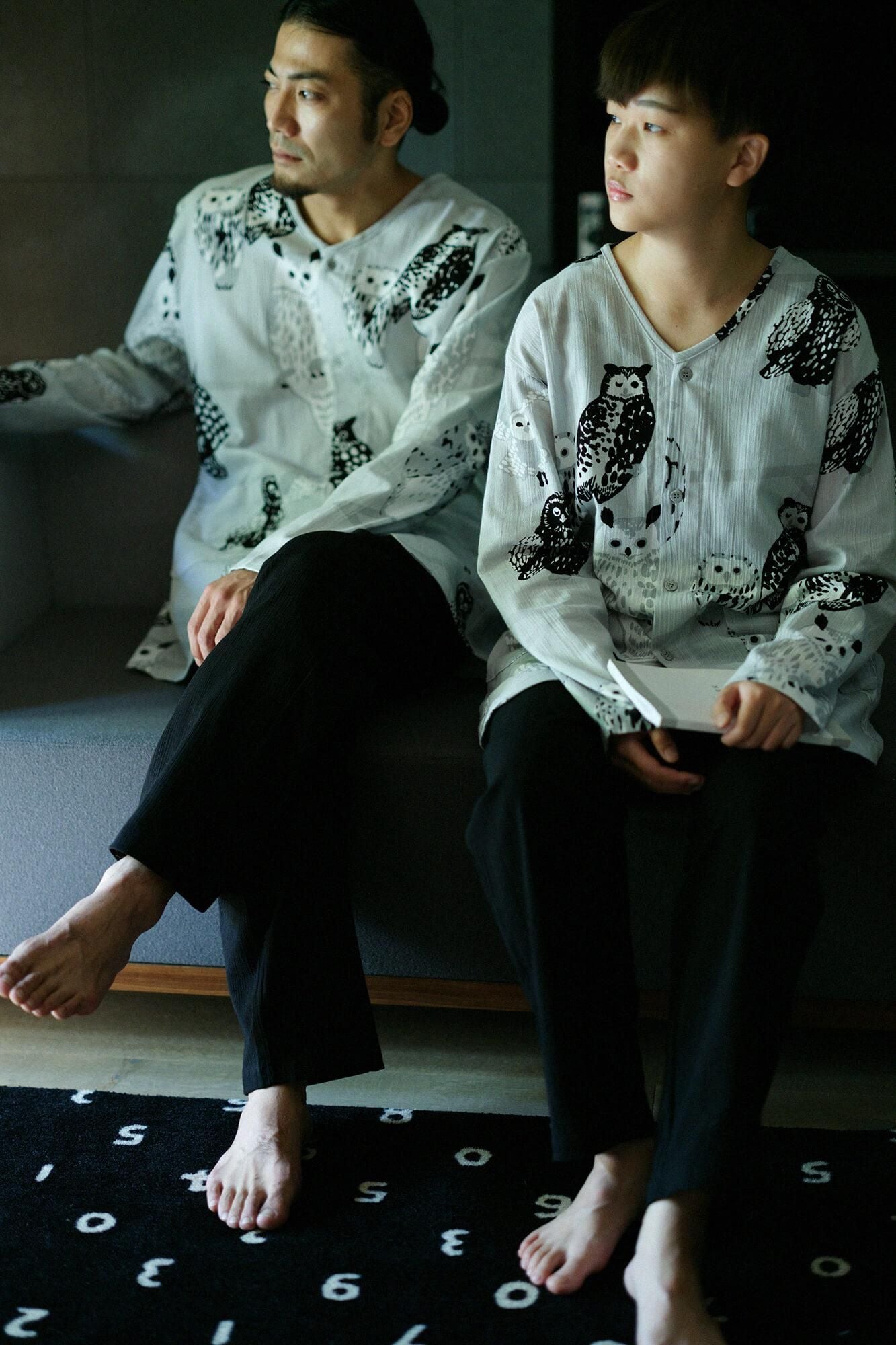 net限定】高島縮20/20 Vネック テキスタイルパジャマ／ふくろう×濡羽色