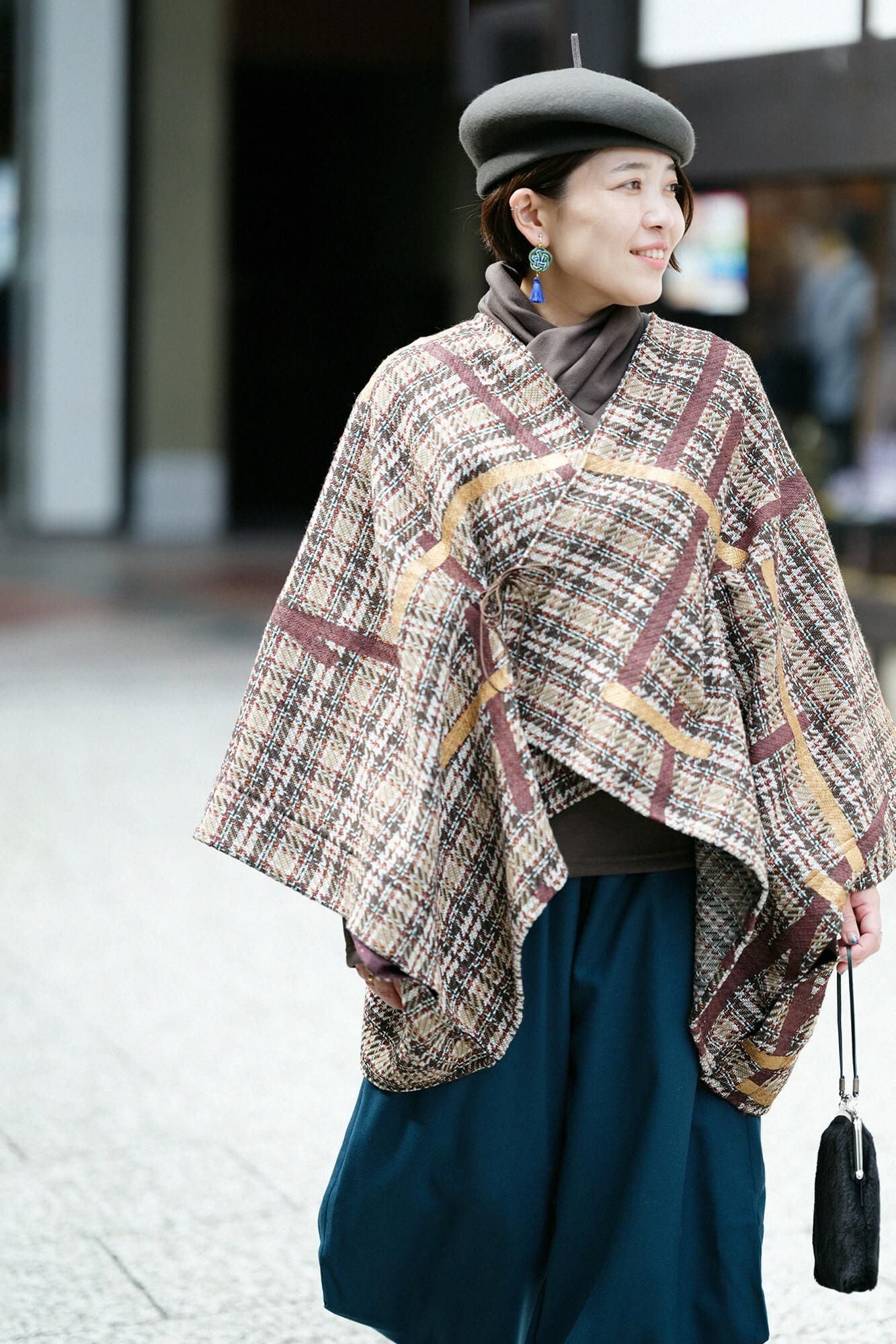 粗花呢斜紋織如月披風斗篷 短版／鳶和留白 棕色格子