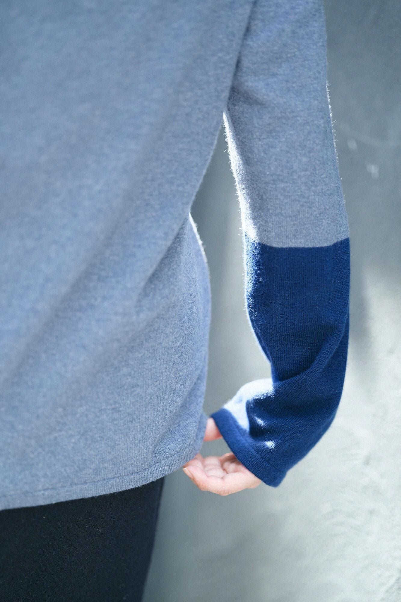 SOU・SOU×ALPHA羊絨雙色袖和裝針織衫／灰藍色衣身