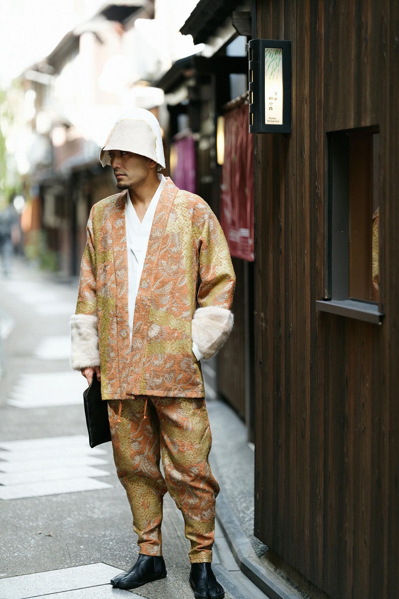 Yobitsugikan/milchiges Weiß