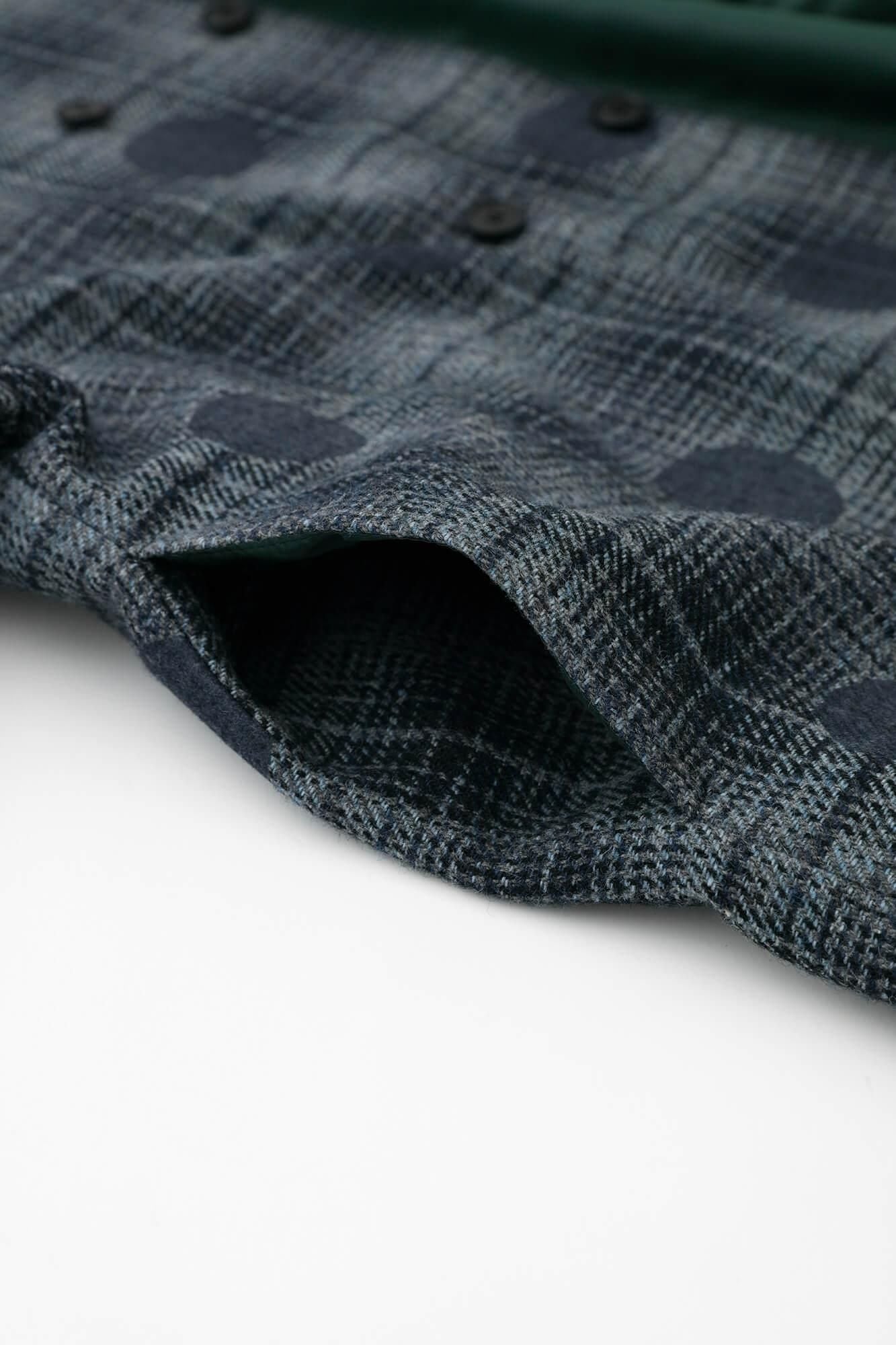 【net limited】Worsted Combed Yarn Lattice Weave Double Breasted Naginata Square Neck Coat with Lining / Suigyoku, Polka Dots Mara Bluish Grey