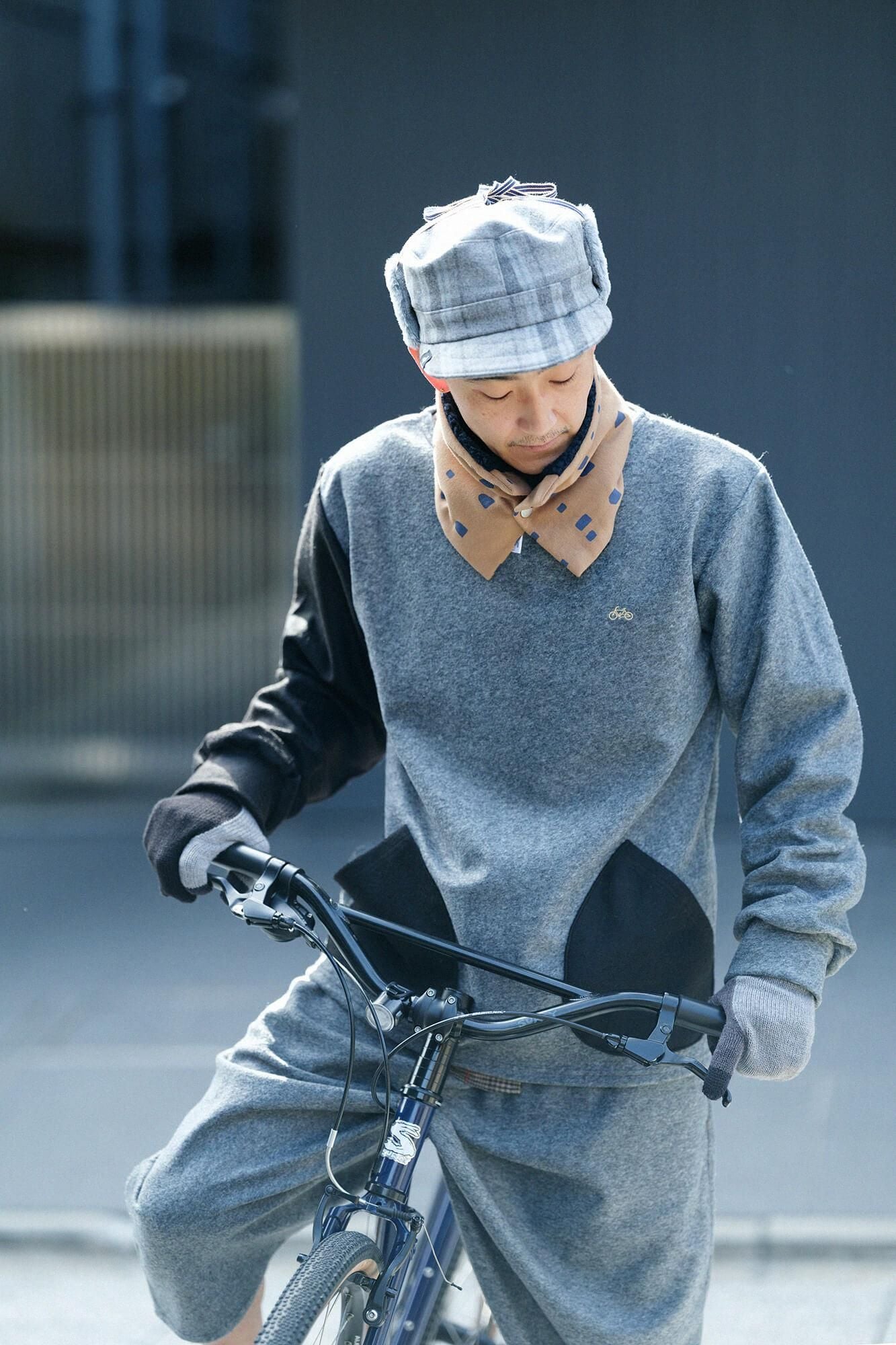 あっちグローブ トリコ／片陰（かたかげ）