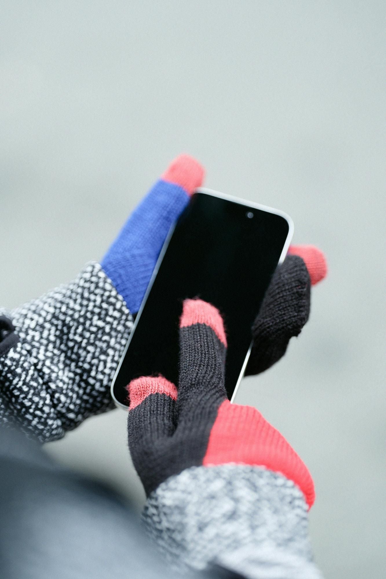 【net限定】あっちグローブ トリコ／爪紅（つまくれない）