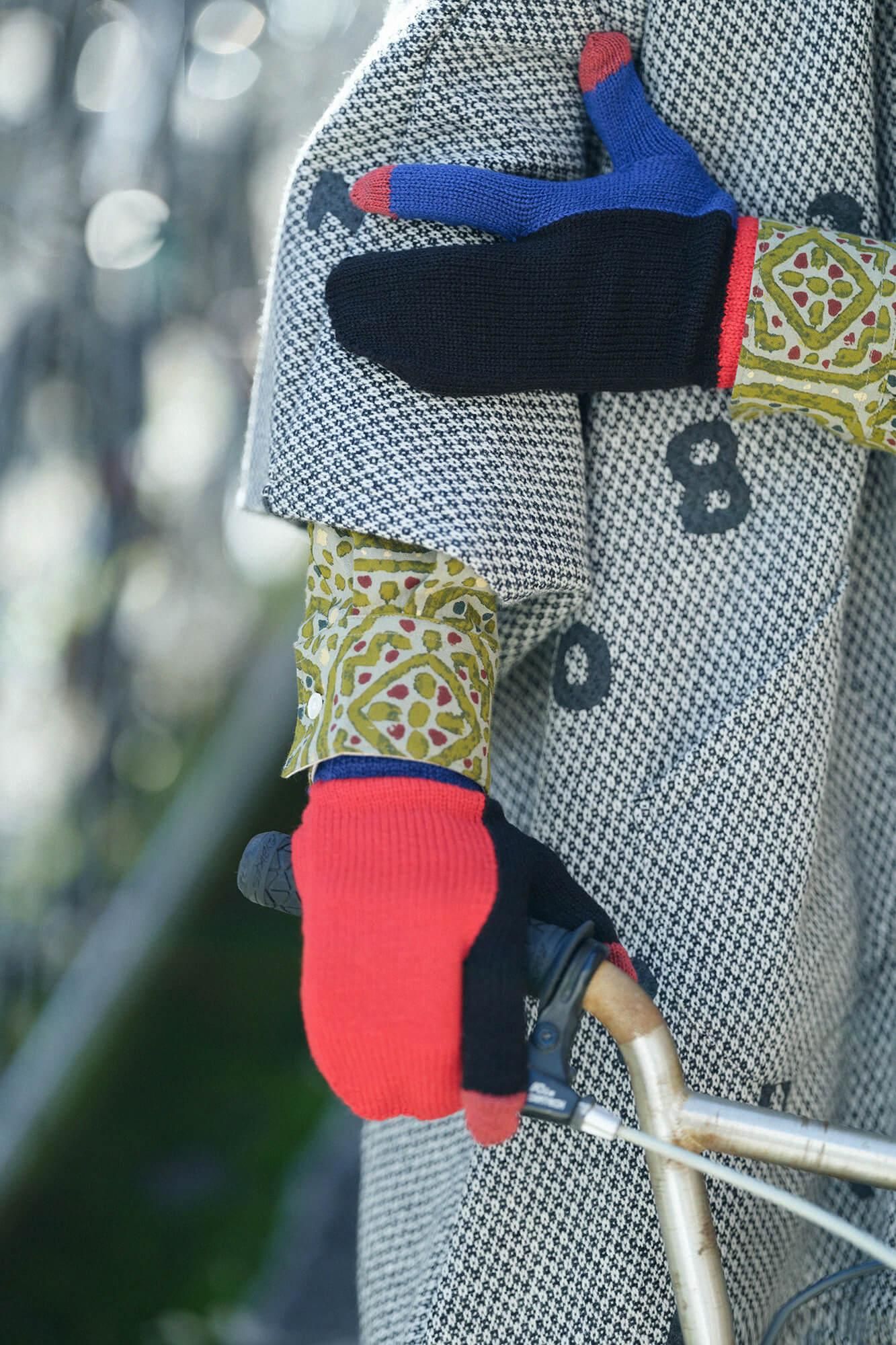 【net限定】あっちグローブ トリコ／爪紅（つまくれない）