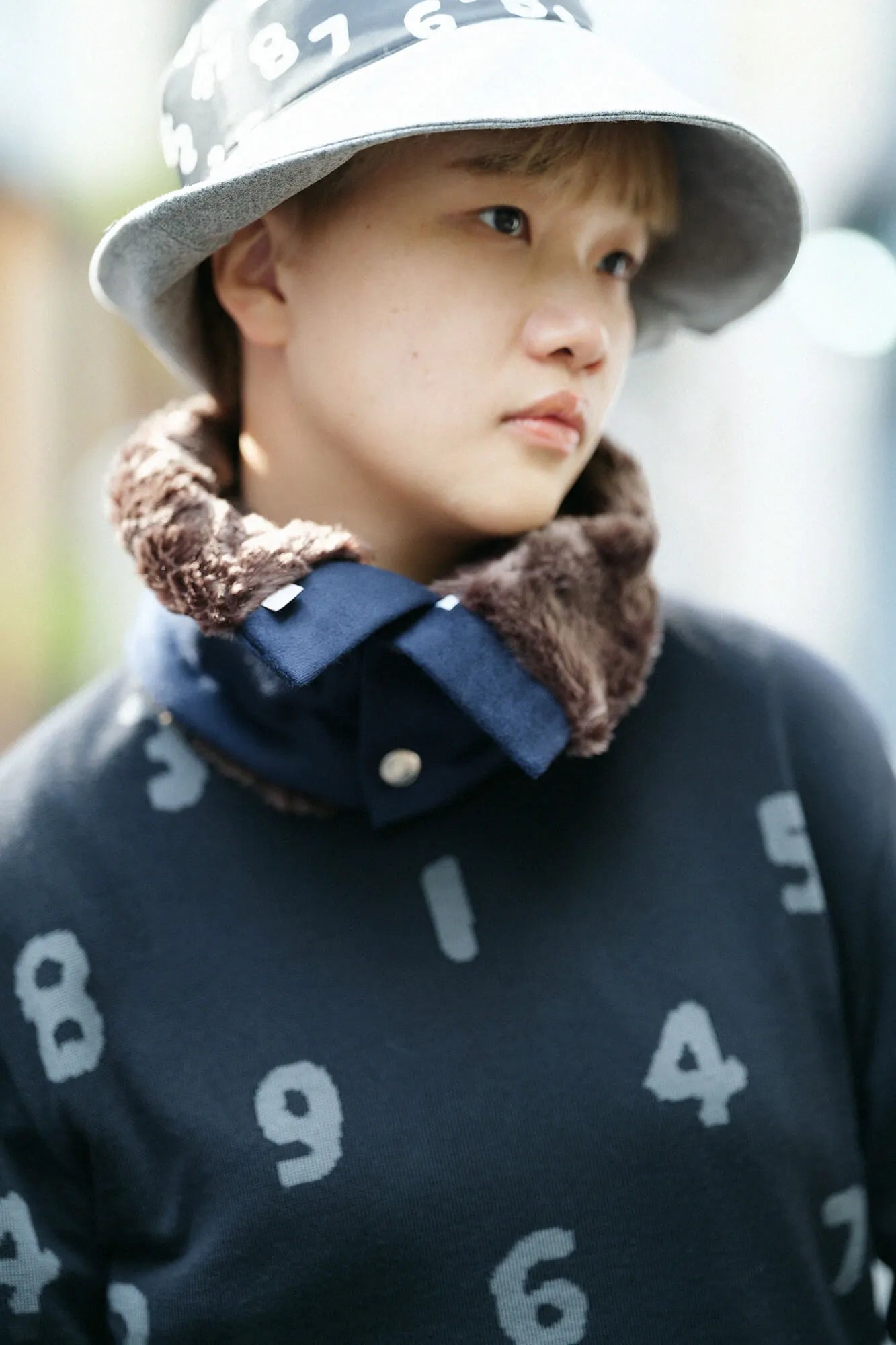 【預購】人造毛皮 雙面用短圍巾／暗藍色×棕色（※預計於12月9日左右發貨）