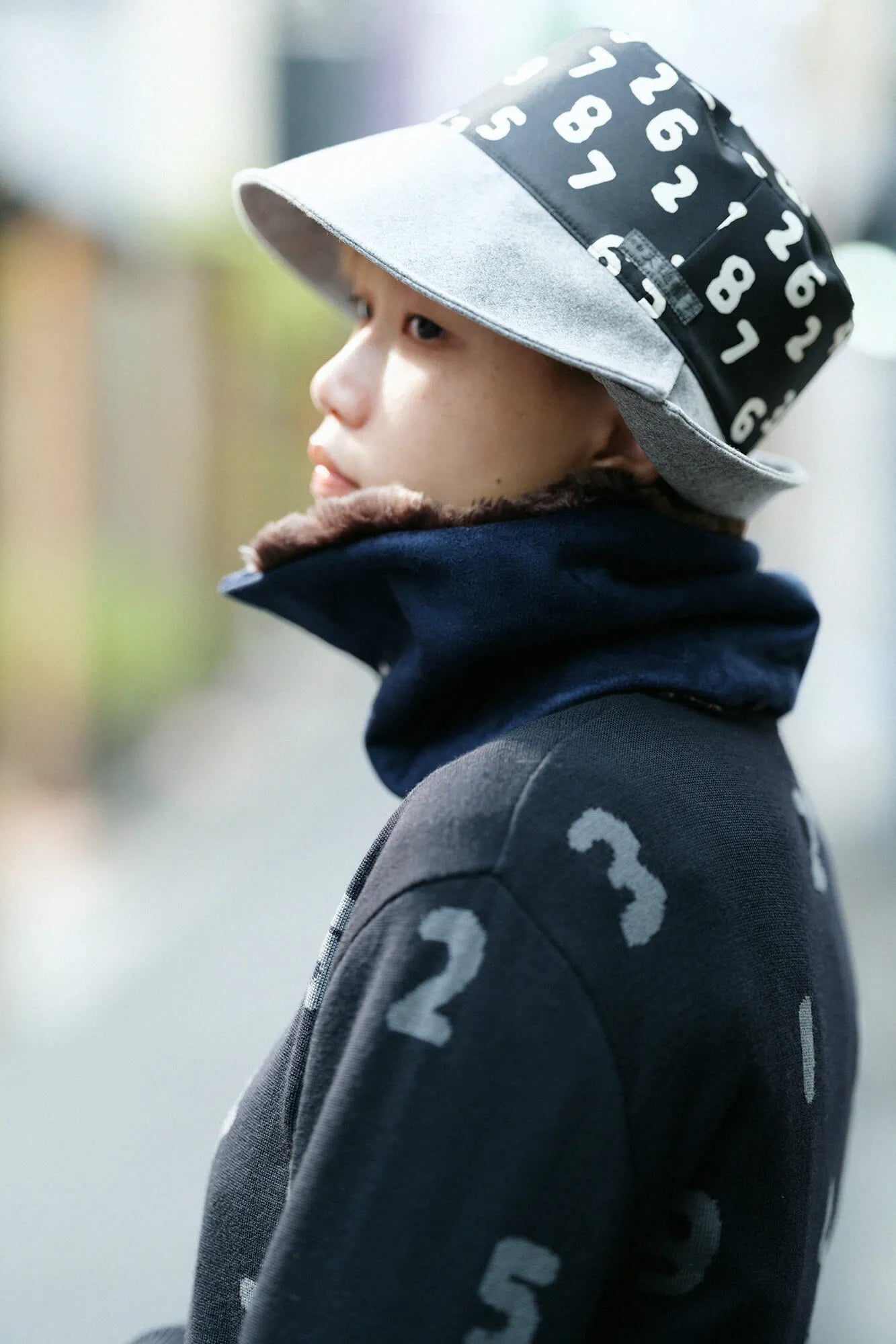 【預購】人造毛皮 雙面用短圍巾／暗藍色×棕色（※預計於12月9日左右發貨）