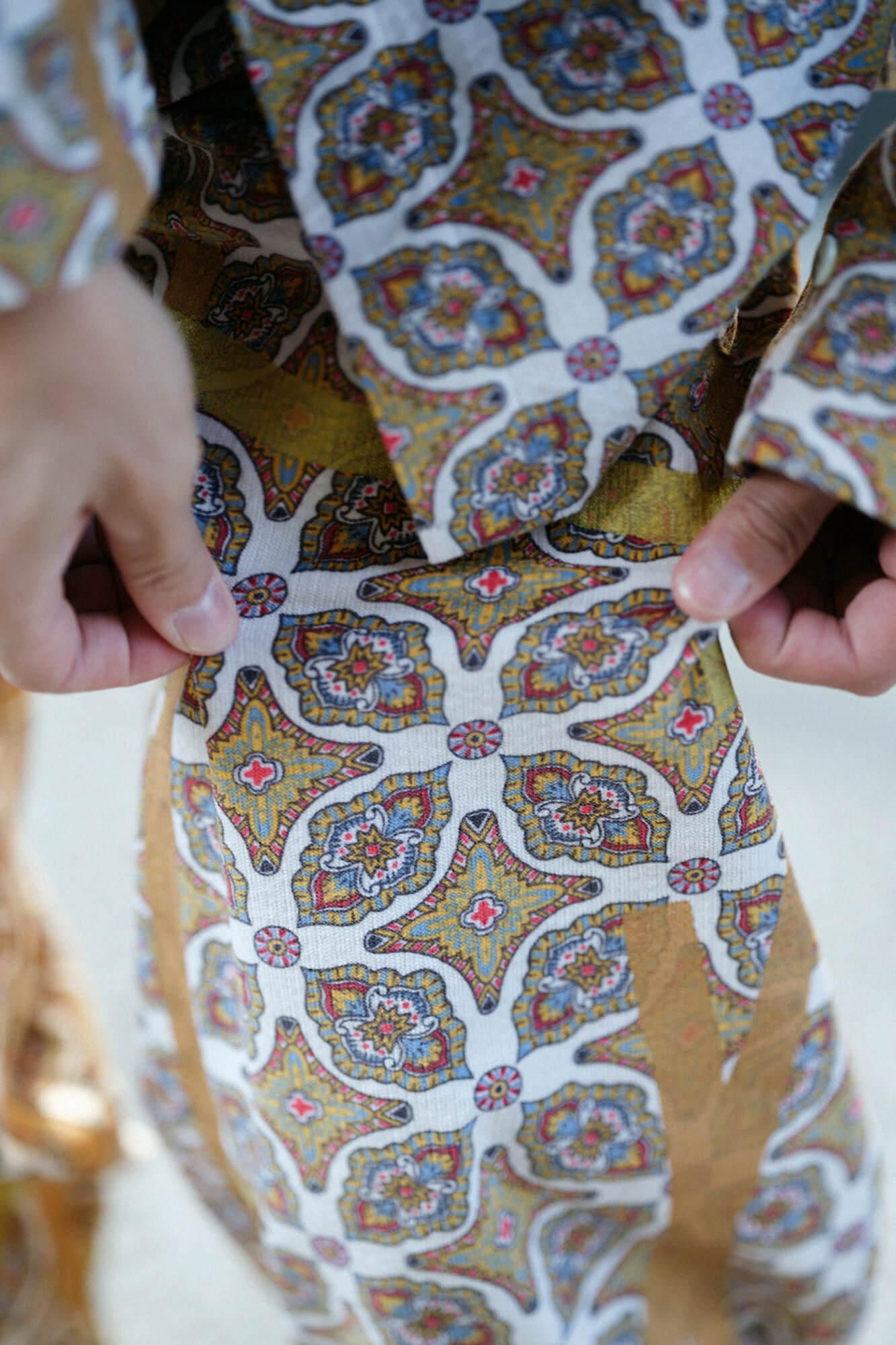 Kohlehimmel Fremdes Muster (Hakuraimonyo) Schneiden (Tattsuke) Enyuu-Kleidung / Tobi (Drachen) Elfenbeinfarbe (Elefantenfarbe)