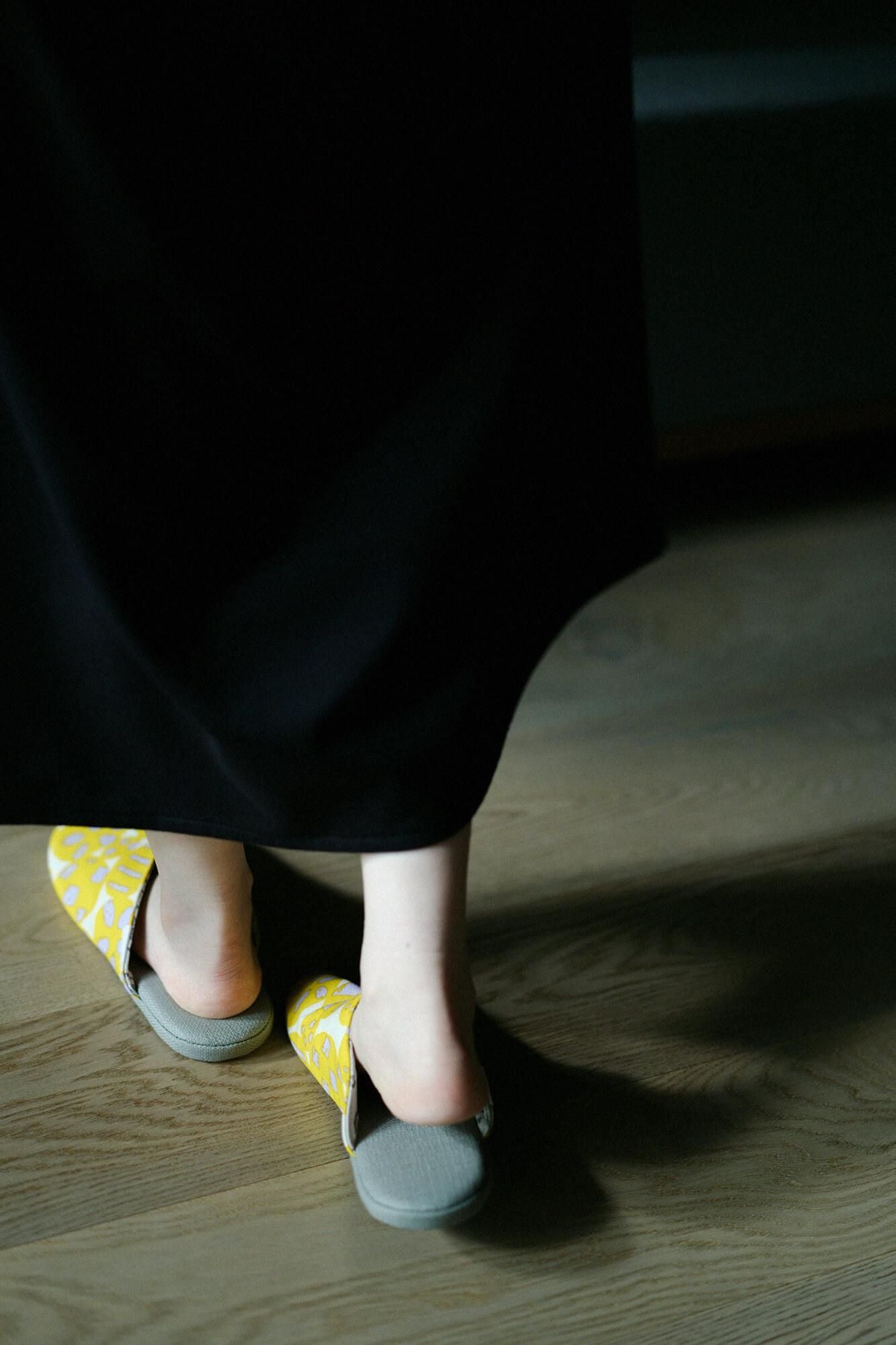 窄版室內分趾拖鞋／明麗 喜喜