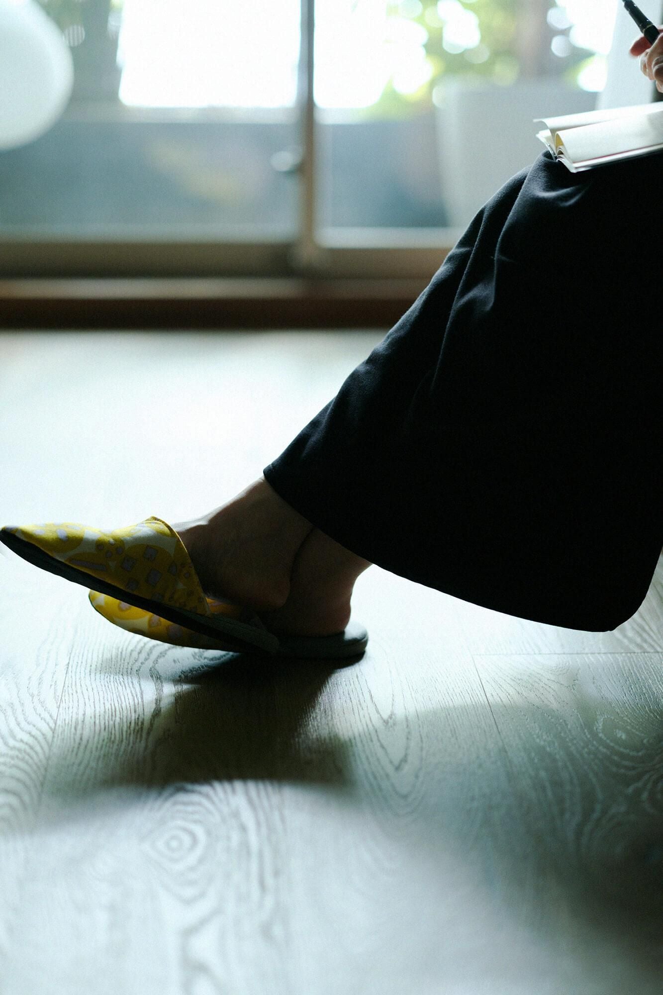 窄版室內分趾拖鞋／明麗 喜喜