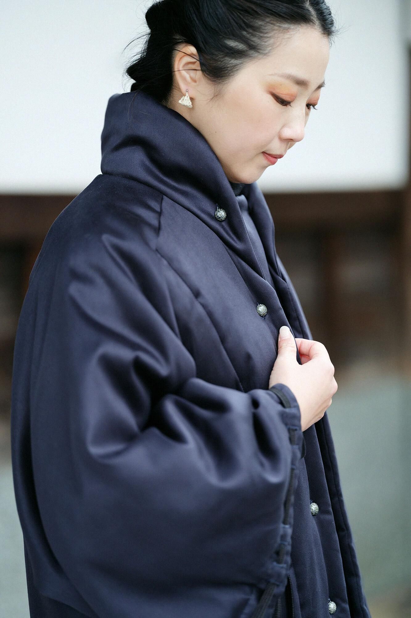 と*ん様 sousou 長陣羽織　中綿袷　袖なしコート　羽織　お着物にも フェイクレザー 陣羽織（じんばおり） 中綿袷（なかわたあわせ